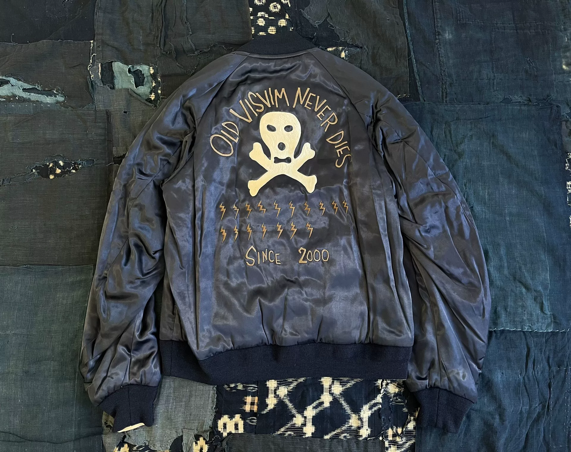 VISVIM 17SS Douglas Satin Bomber Jacket — label