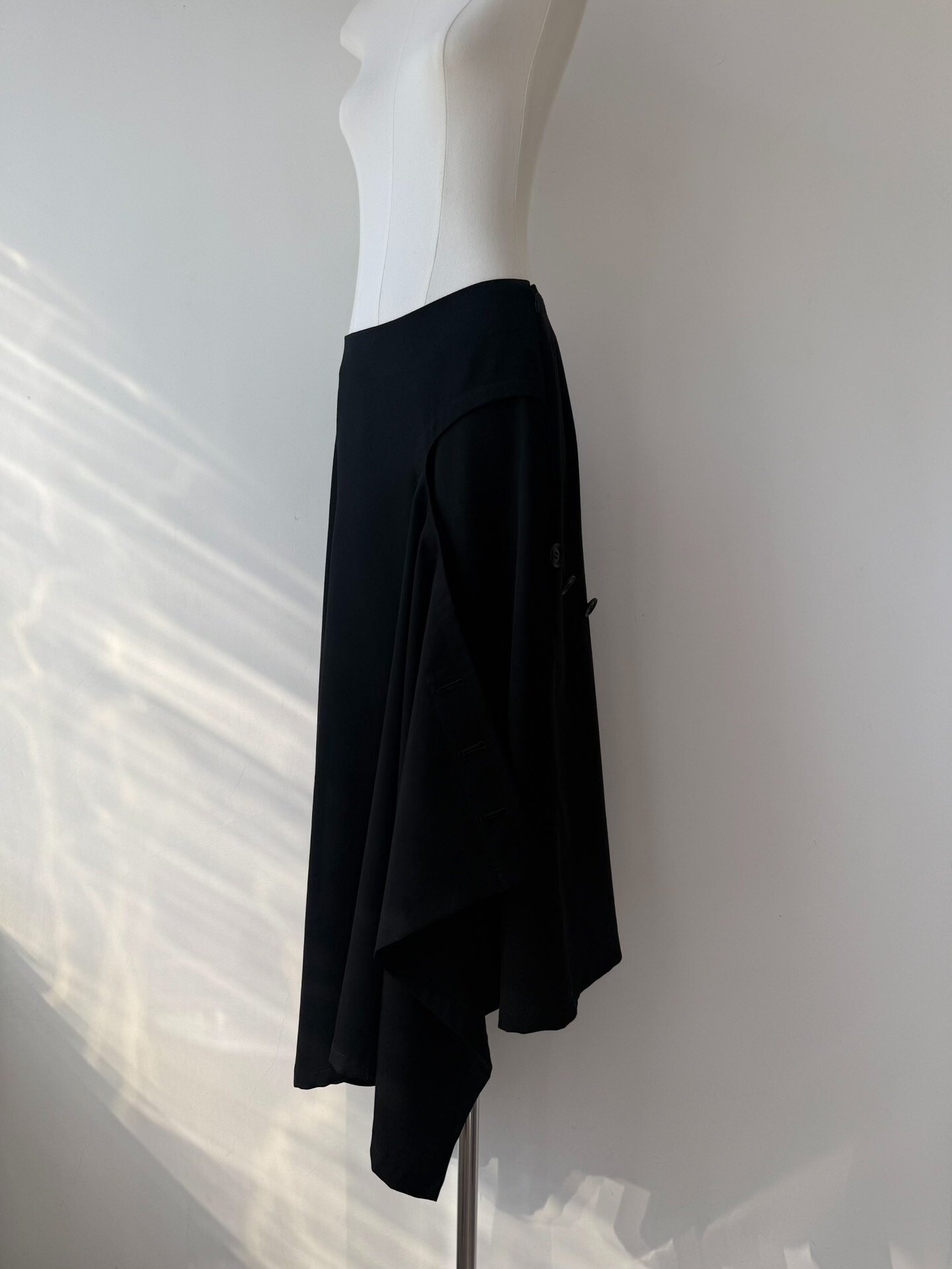 Yohji Yamamoto Y's 19AW Asymmetrical Long Skirt — detail