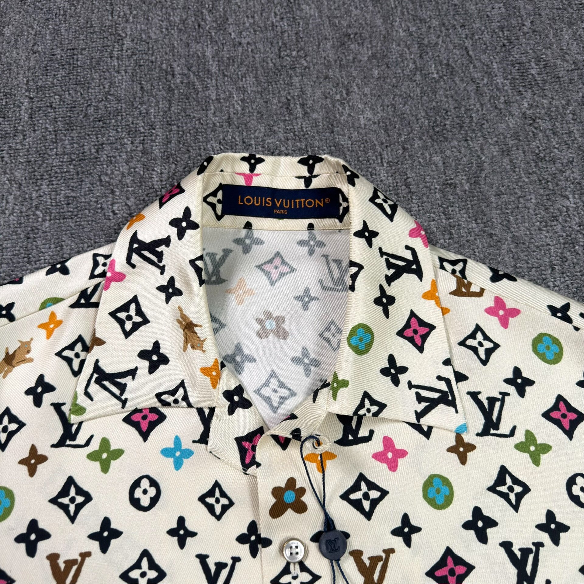 Louis Vuitton Beige Monogram Short-Sleeve Shirt — detail