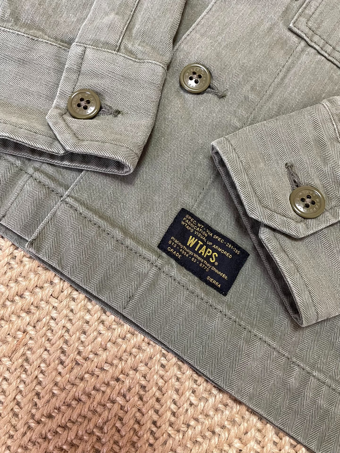 WTAPS 16AW HBT Washed Herringbone Shirt Jacket — label