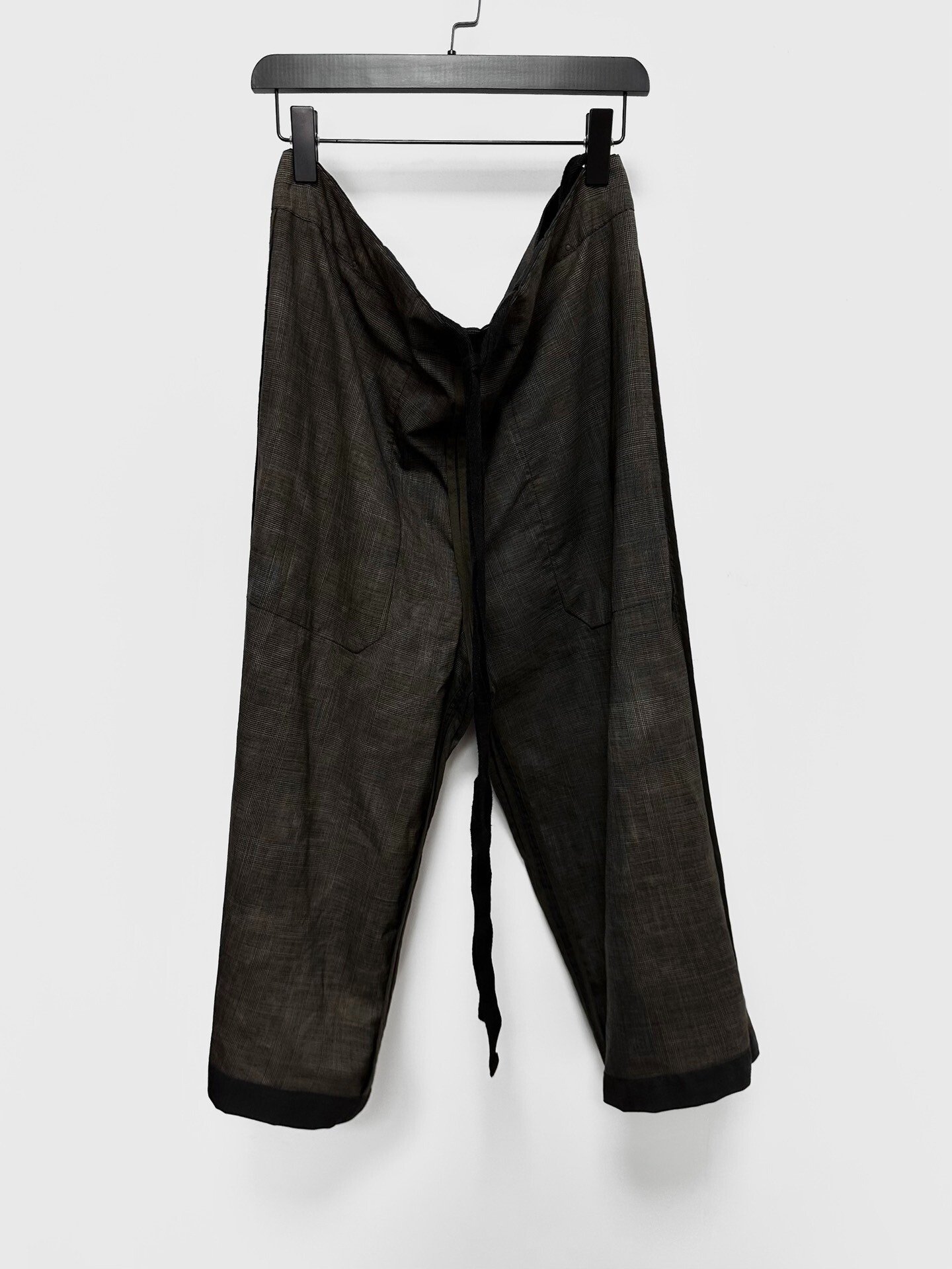 BIEK VERSTAPPEN Antique Wool Wide-Leg Pants — detail