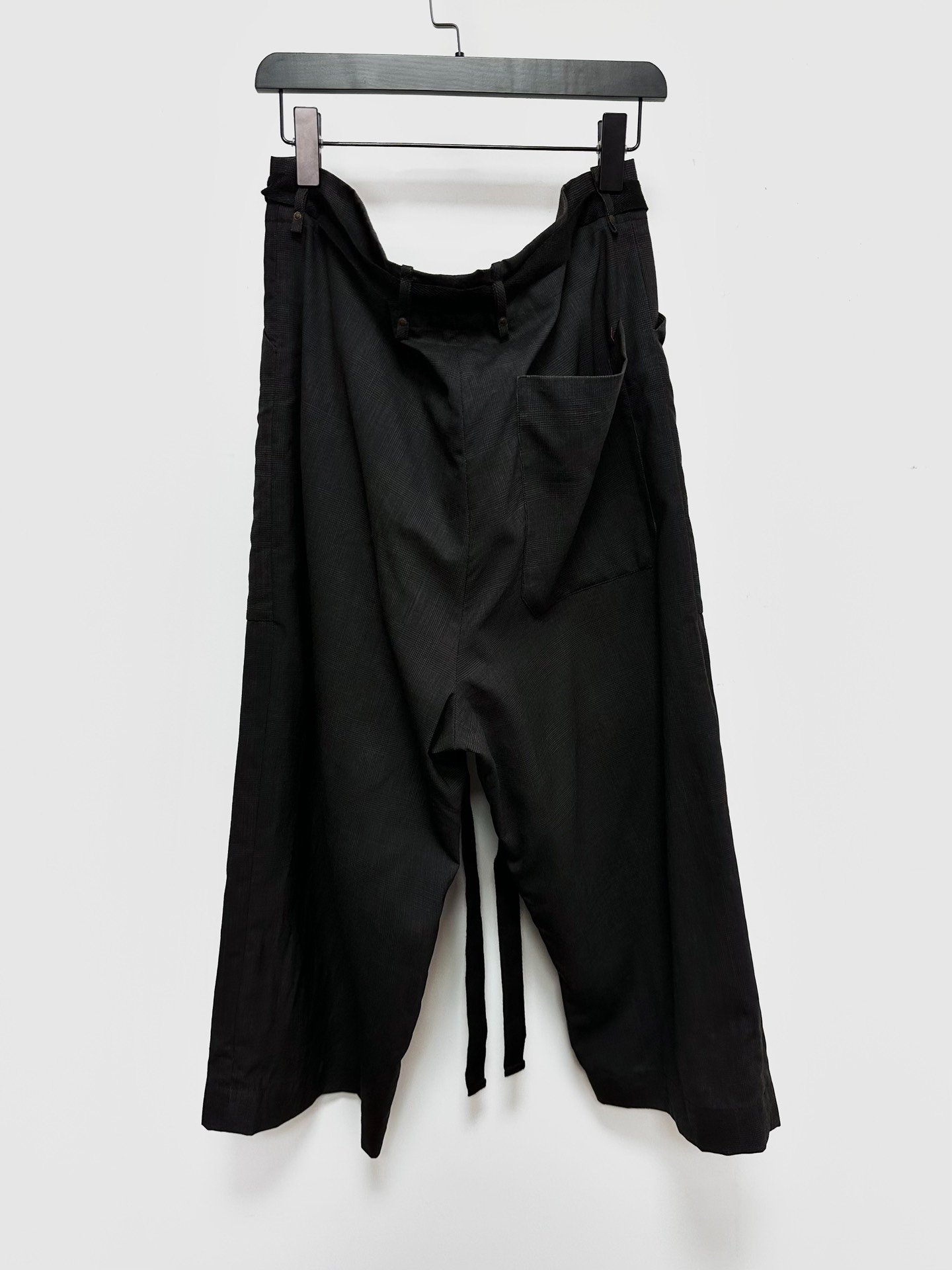BIEK VERSTAPPEN Antique Wool Wide-Leg Pants — front