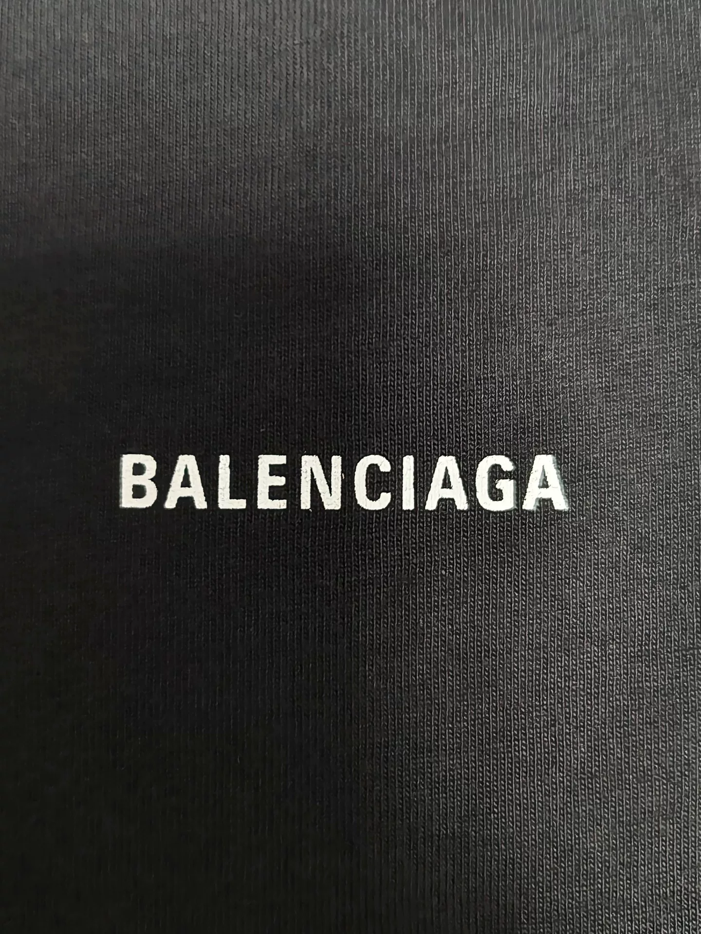 Balenciaga 23SS Small Logo Black T-Shirt — detail
