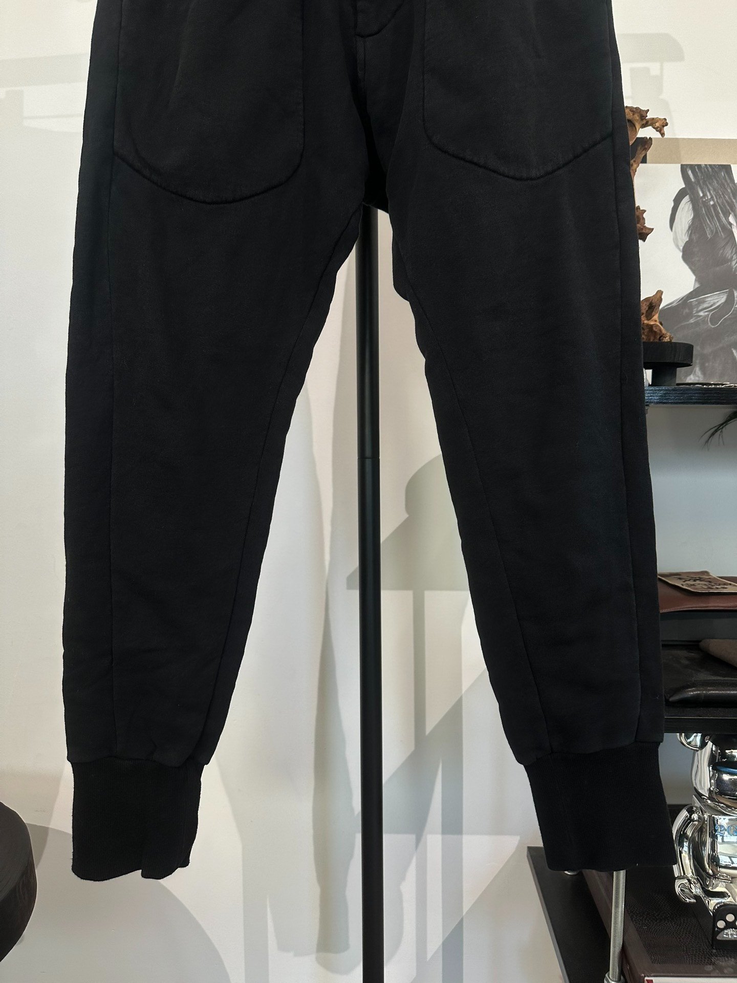 Julius_7 Black Jogger Sweatpants — detail