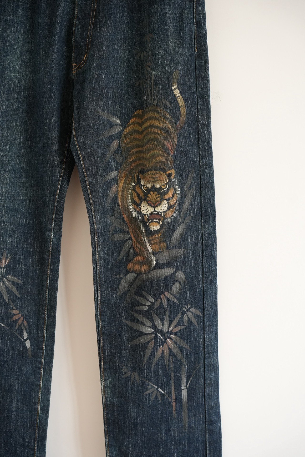 ZEN Hand-Painted Tiger Denim Jeans — detail