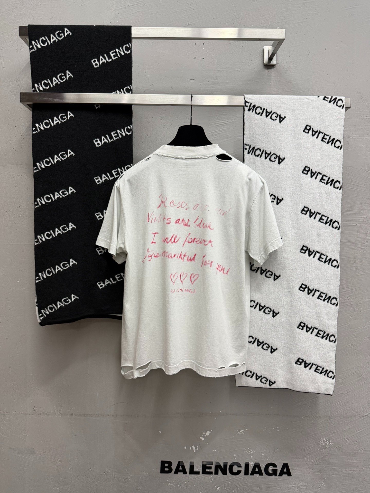 Balenciaga Valentine Heart Graffiti Tee — detail