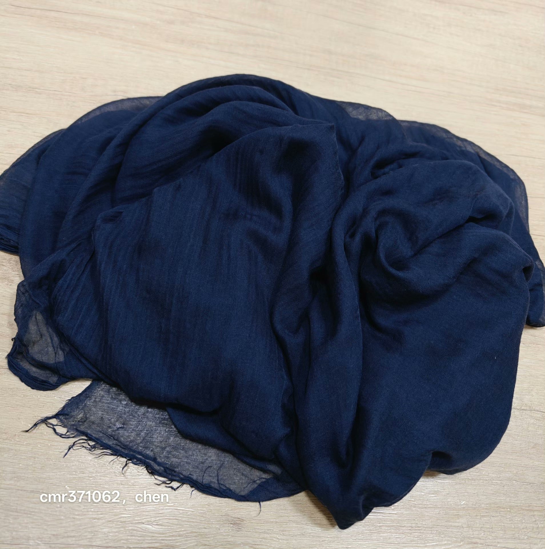 visvim 12AW Fariero Salti Solid Stole — back