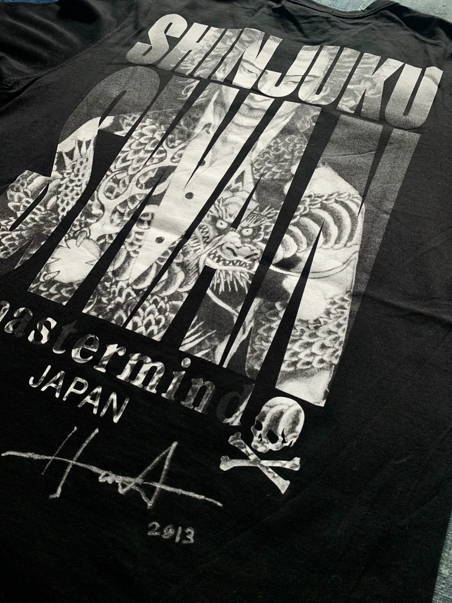 Mastermind Japan x Shinjuku Swan Limited Tee — back