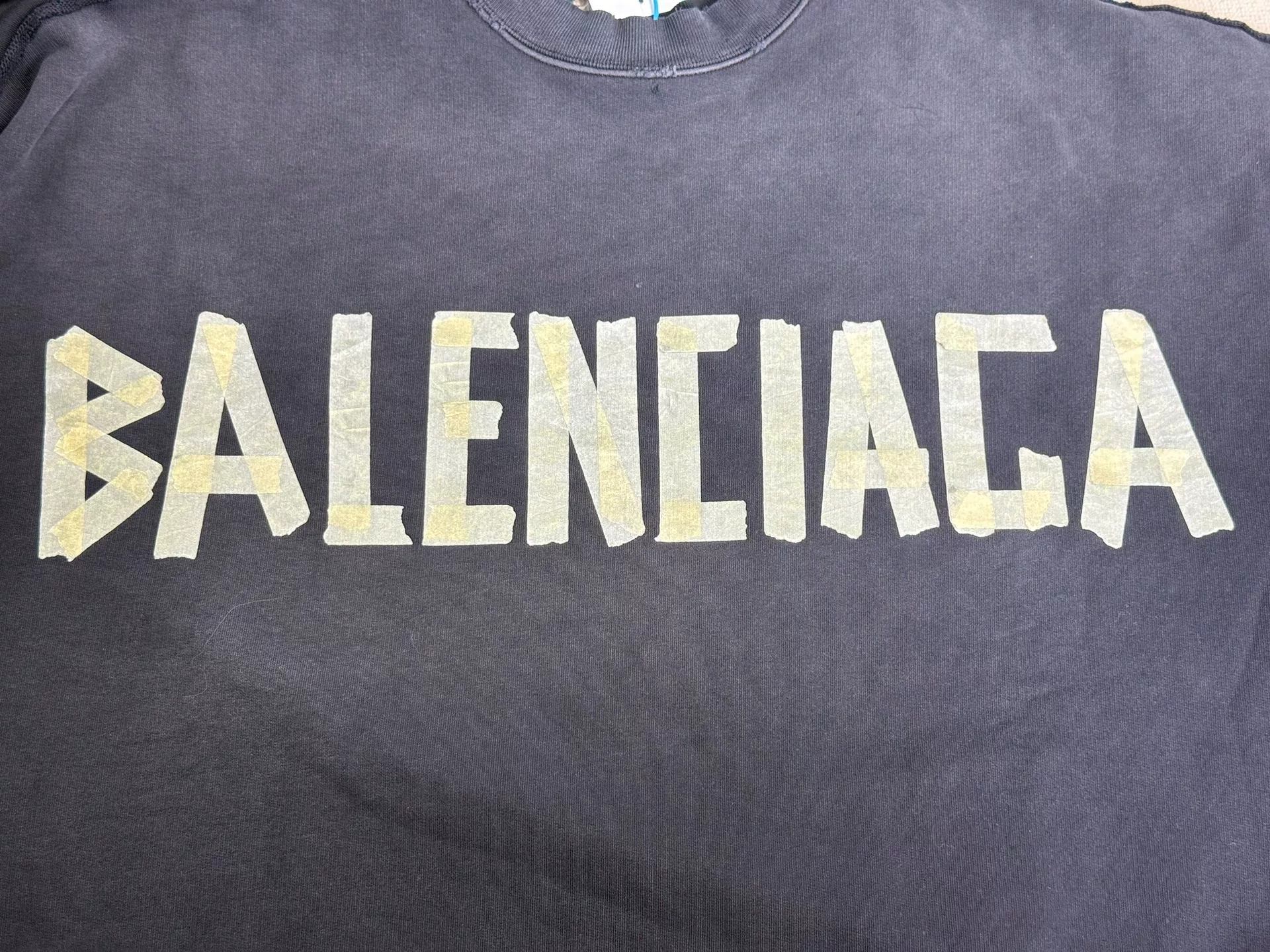 Balenciaga Gold Logo Crewneck Sweatshirt — detail