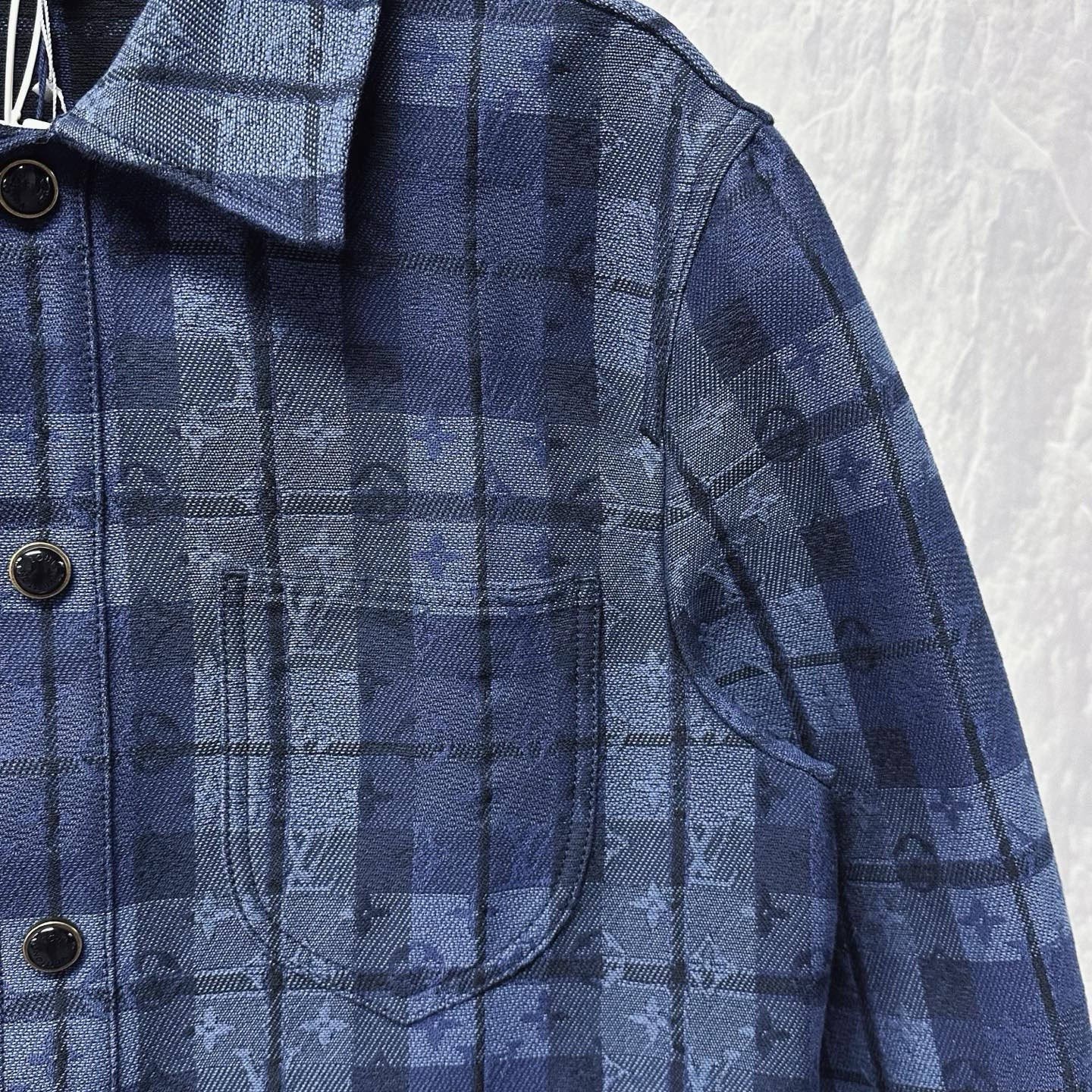 Louis Vuitton SS26 Plaid Lapel Jacket XL — detail