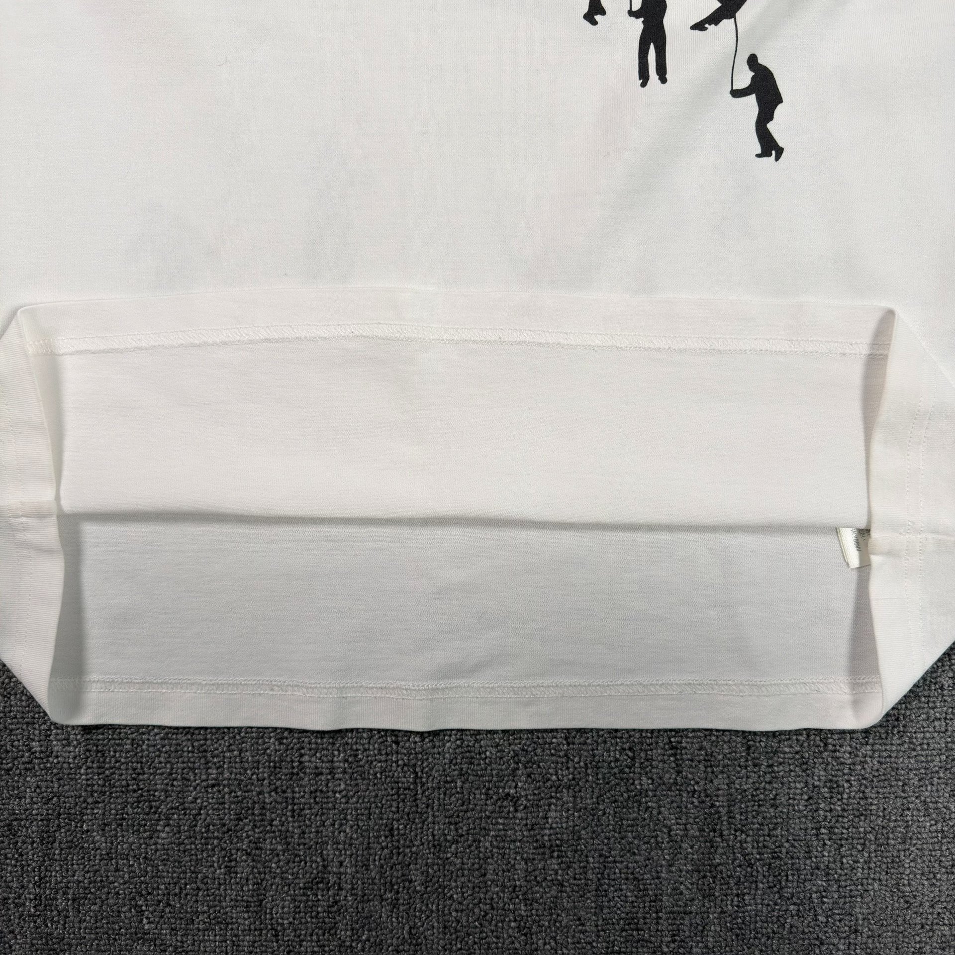 Louis Vuitton White Balloon Print T-shirt — back