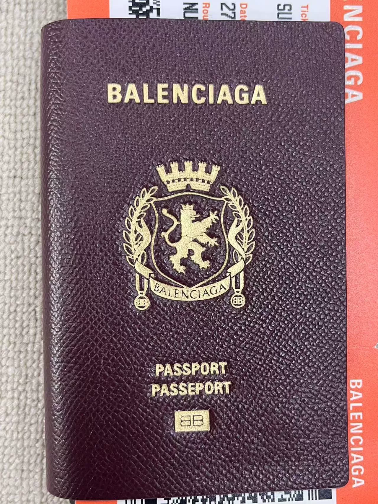 Balenciaga Passport Holder with Gold Logo — detail