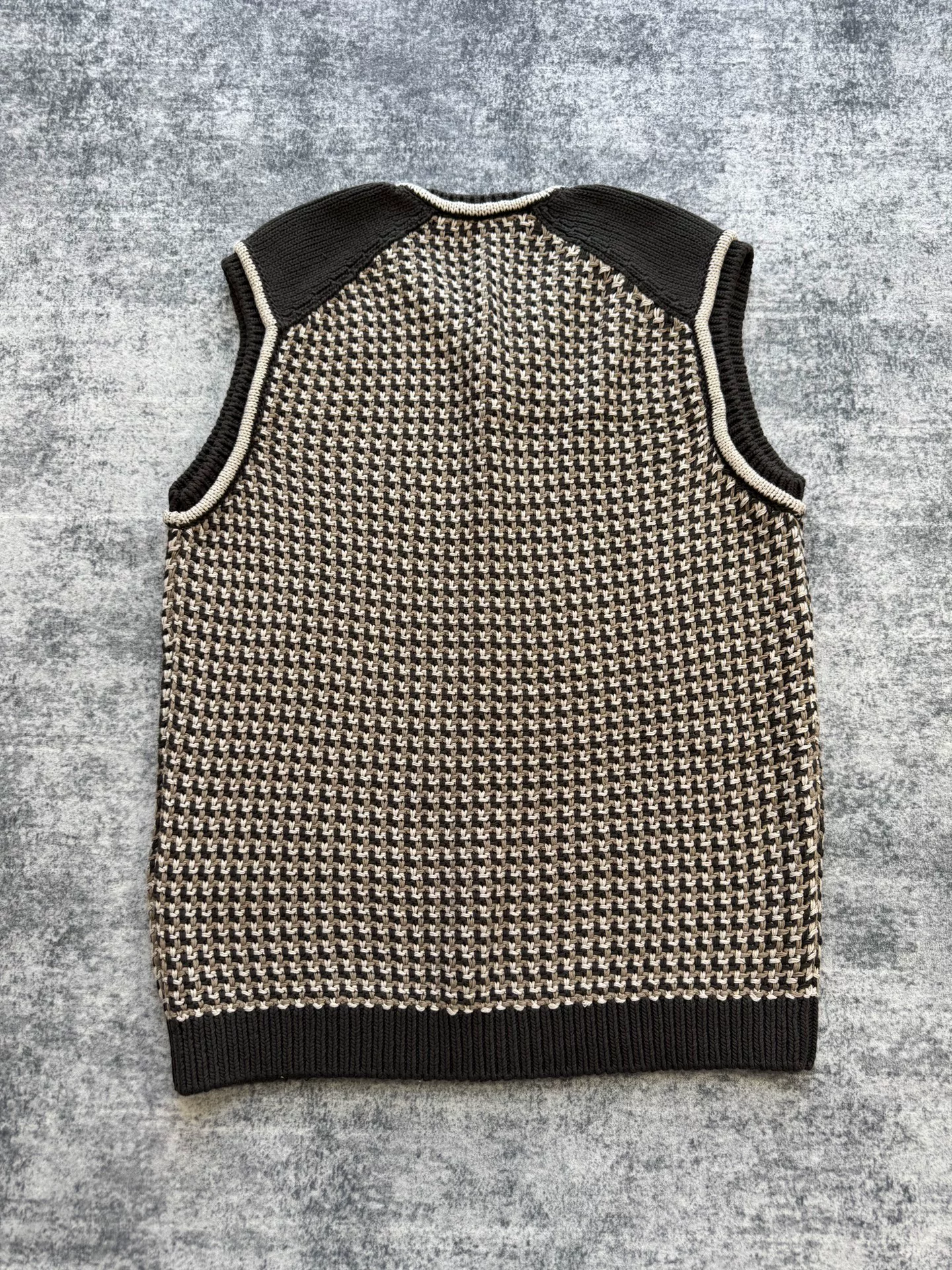 Louis Vuitton SS25 Houndstooth Knit Vest — front