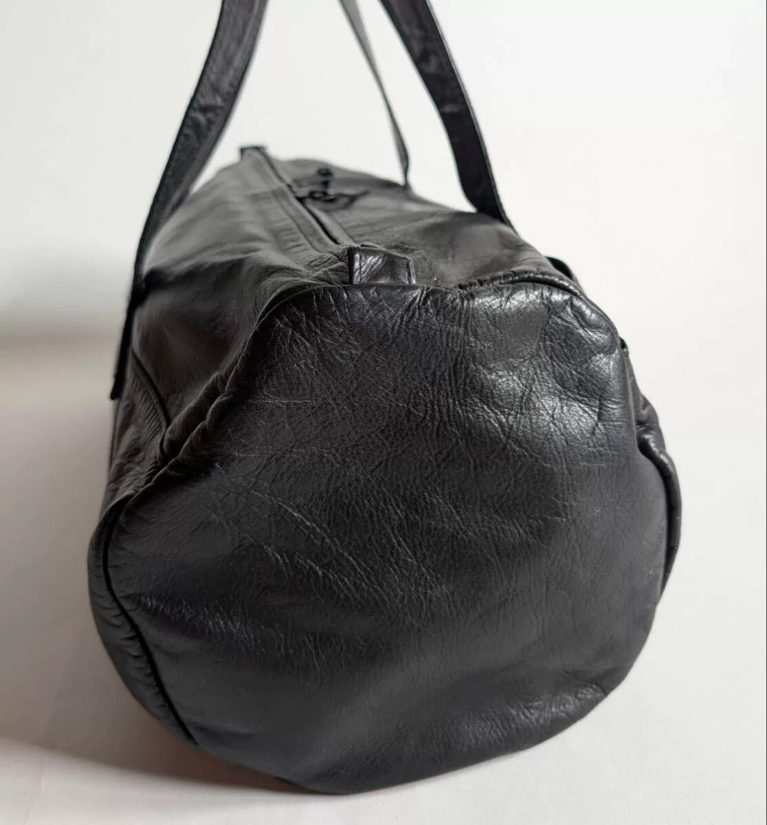 Porter Narrow Black Leather Boston Bag — label
