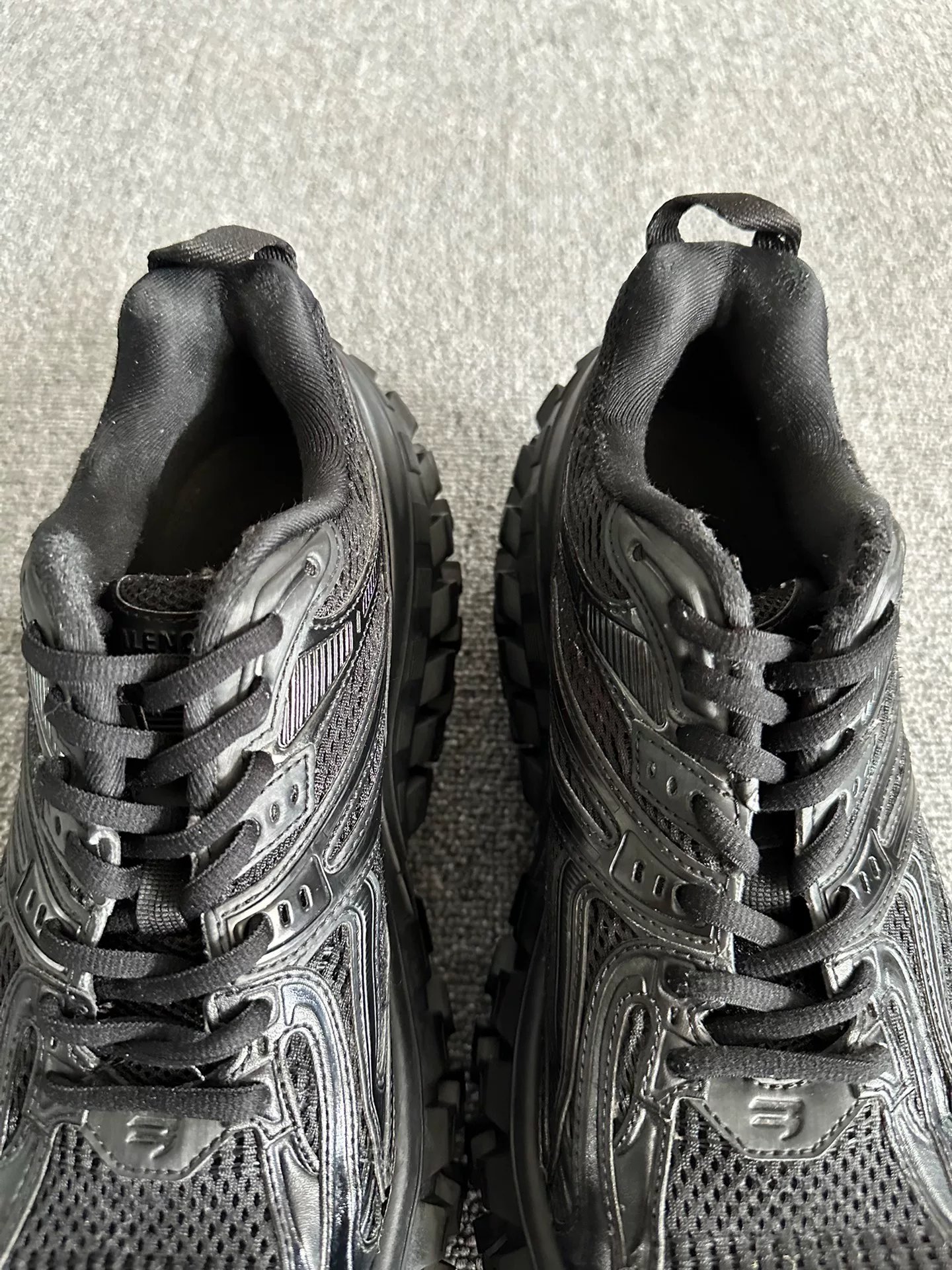 Balenciaga Defender Black Size 41 — back