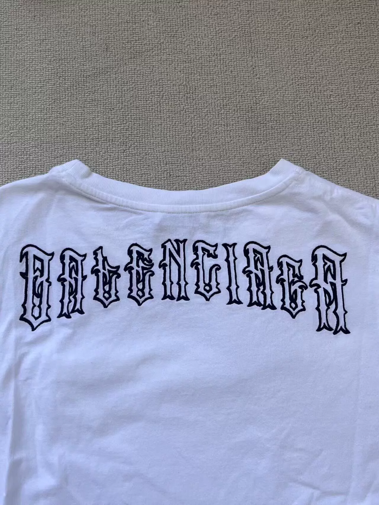 Balenciaga Gothic Lettering White Short-Sleeve T-Shirt — detail
