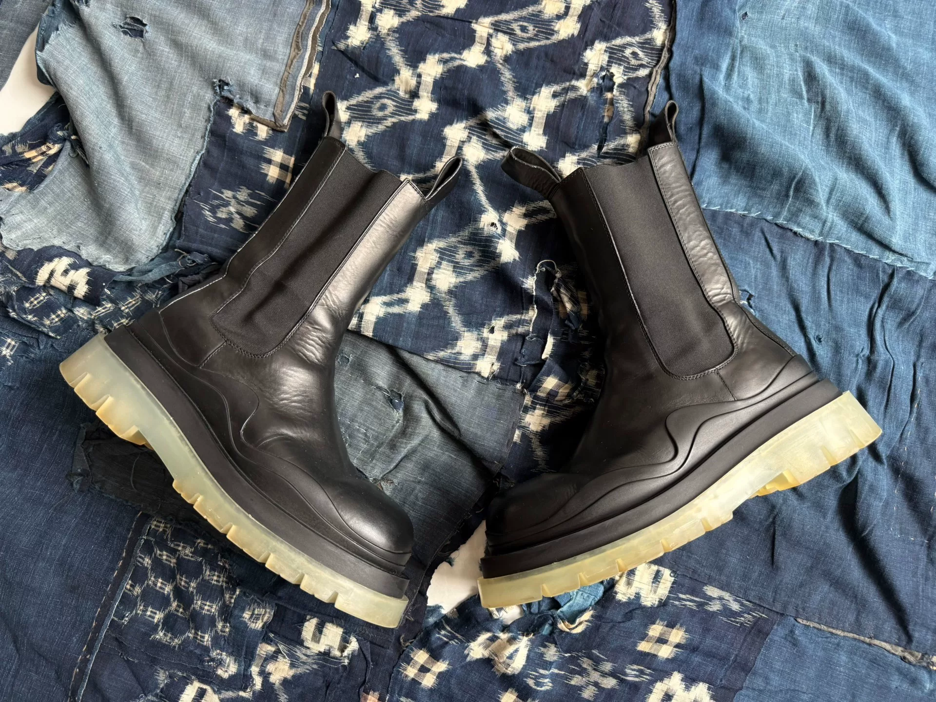 Bottega Veneta Tire Chelsea Boot — detail