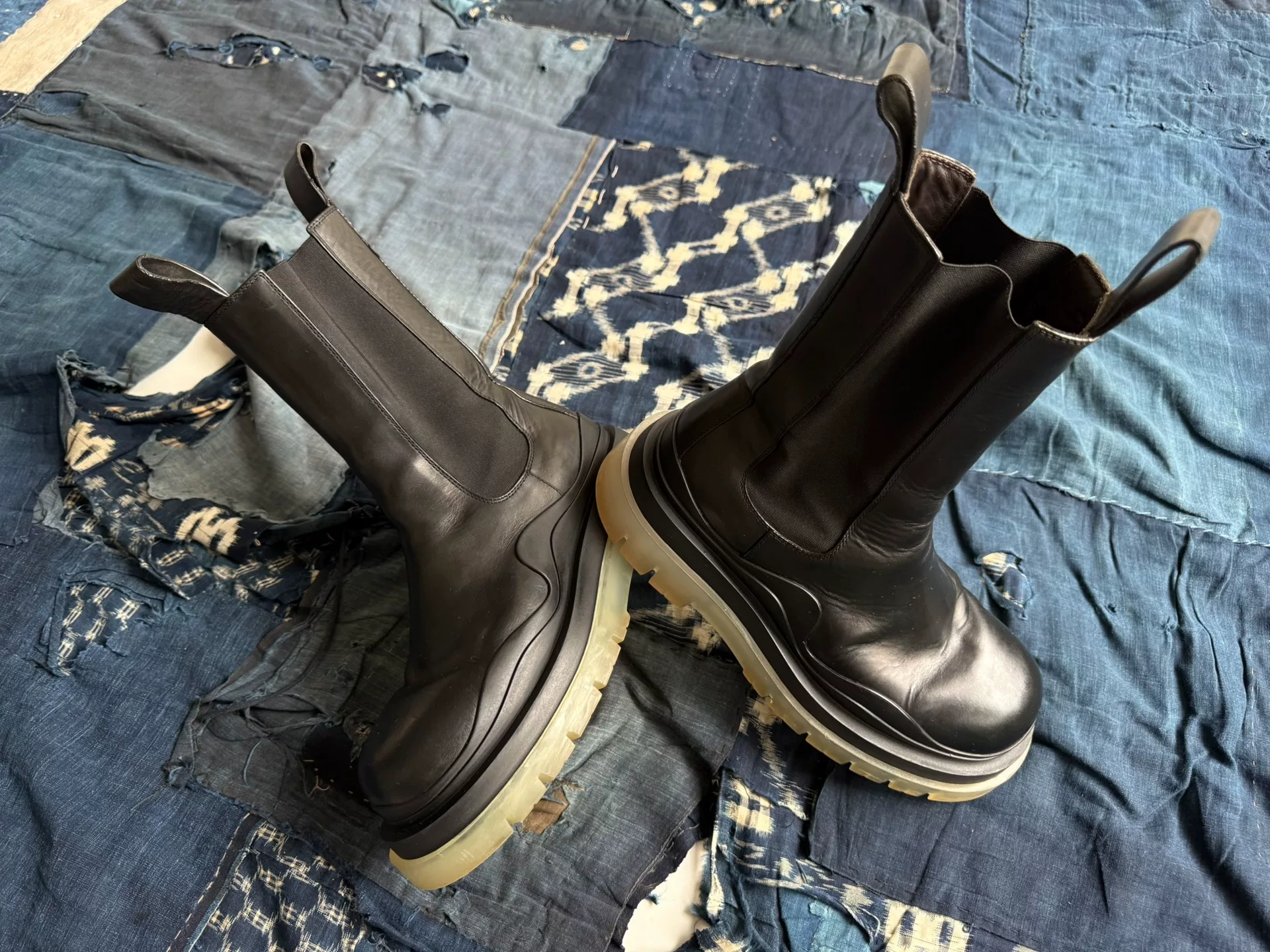 Bottega Veneta Tire Chelsea Boot