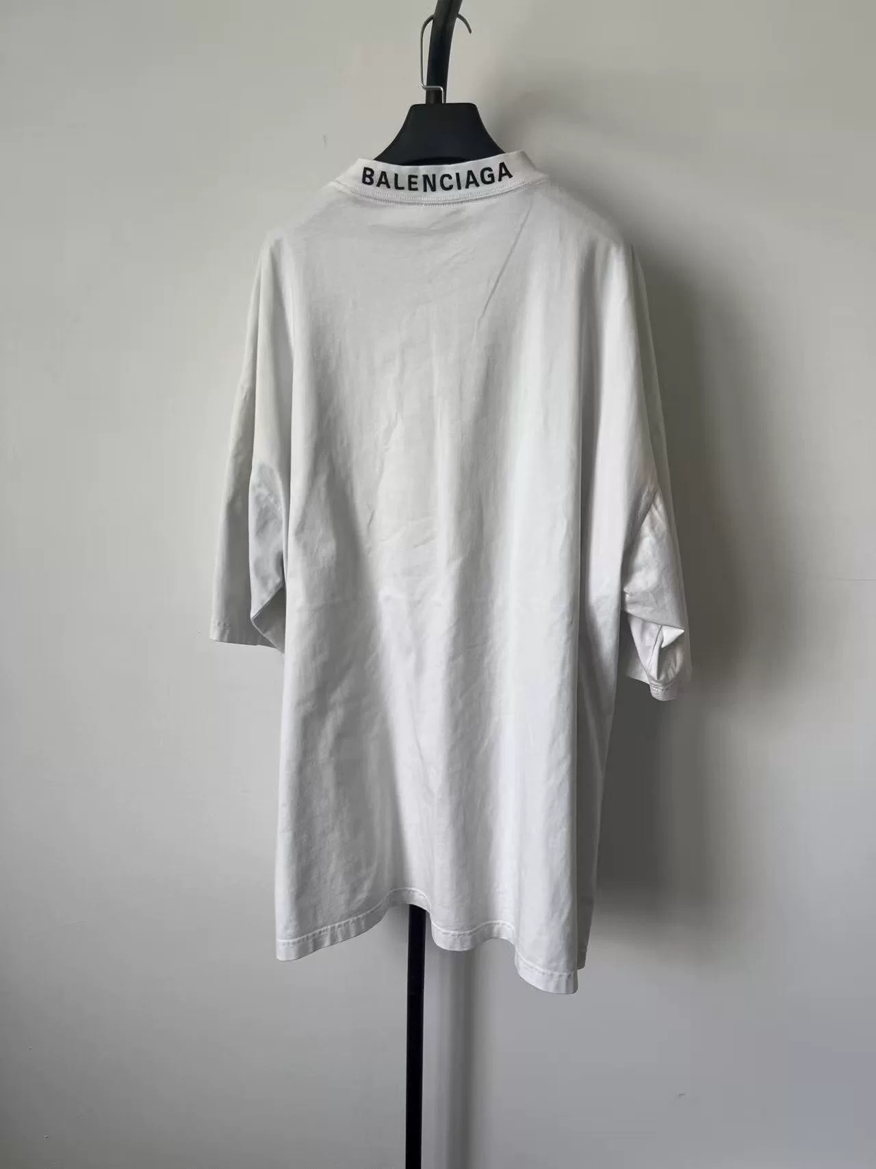Balenciaga Heart Print Loose Short-Sleeve T-Shirt — front