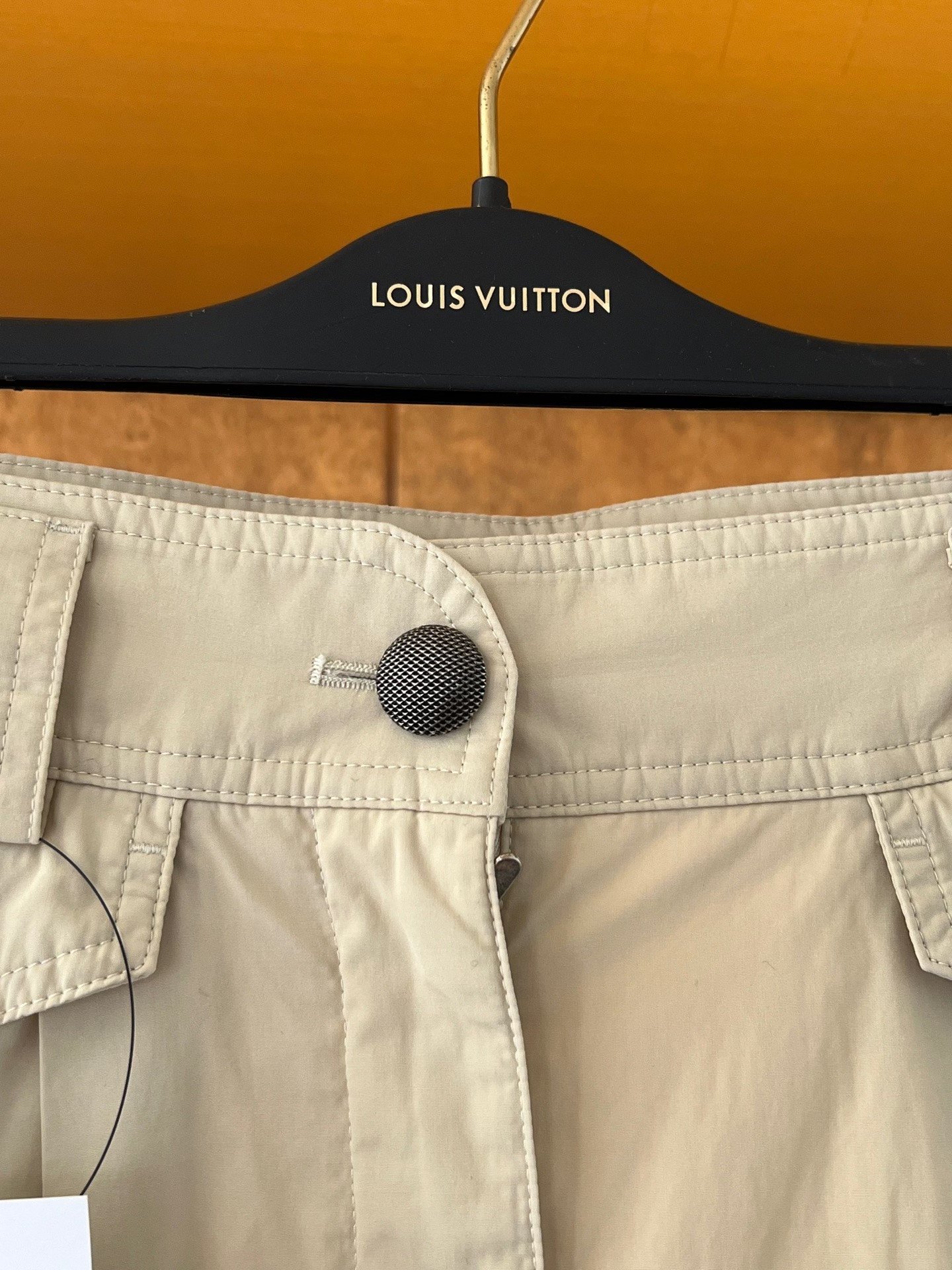 Louis Vuitton New Khaki Wide-Leg Shorts — detail