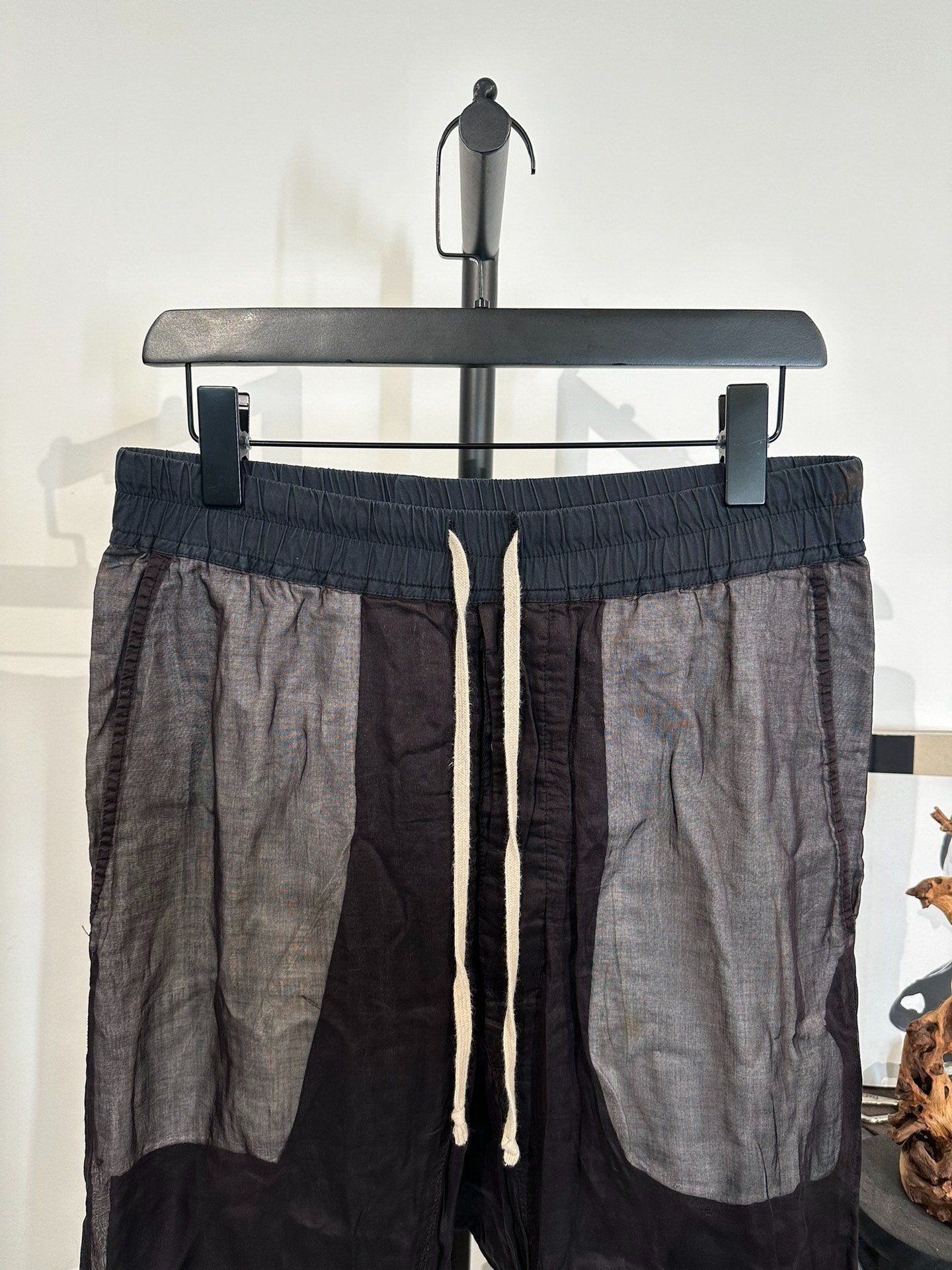 Rick Owens Black Mesh Cropped Pants — detail