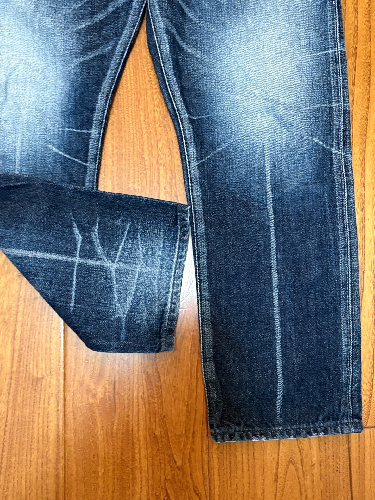 Vanquish & Fragment Cropped Denim Jeans — detail