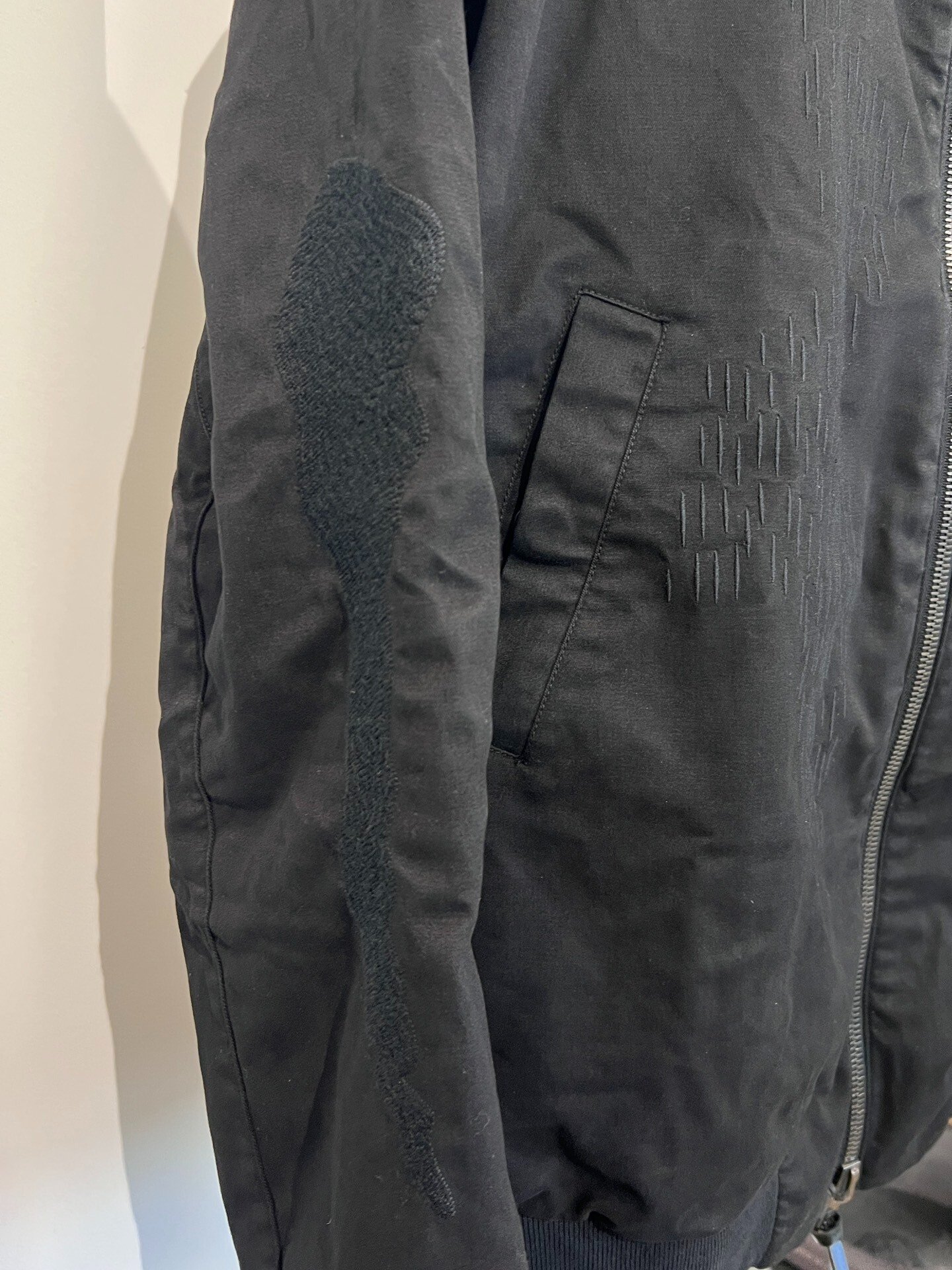 Boris Bidjan Saberi 11by bbs J3 Ma-1 Jacket — label