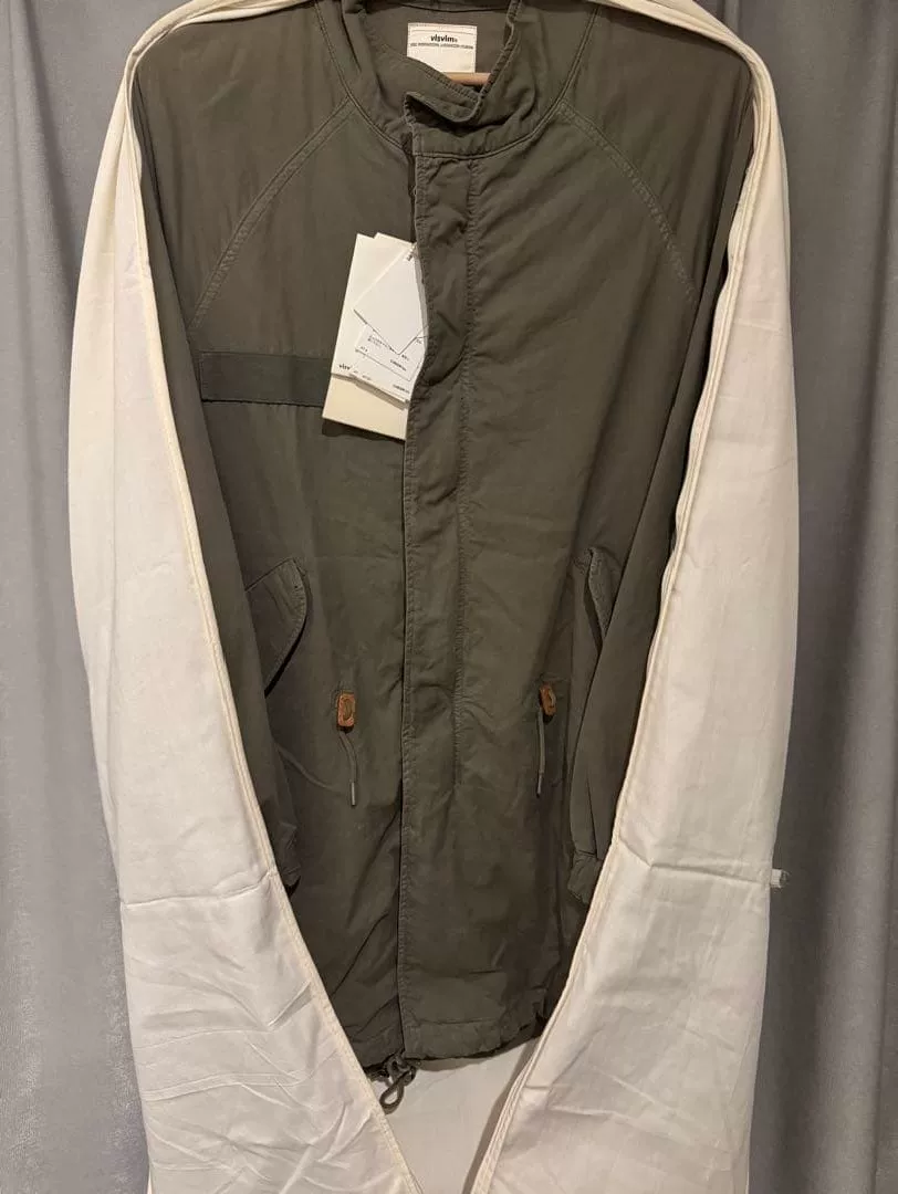 visvim 18SS SIX FIVE FISHTAIL PARKA — label