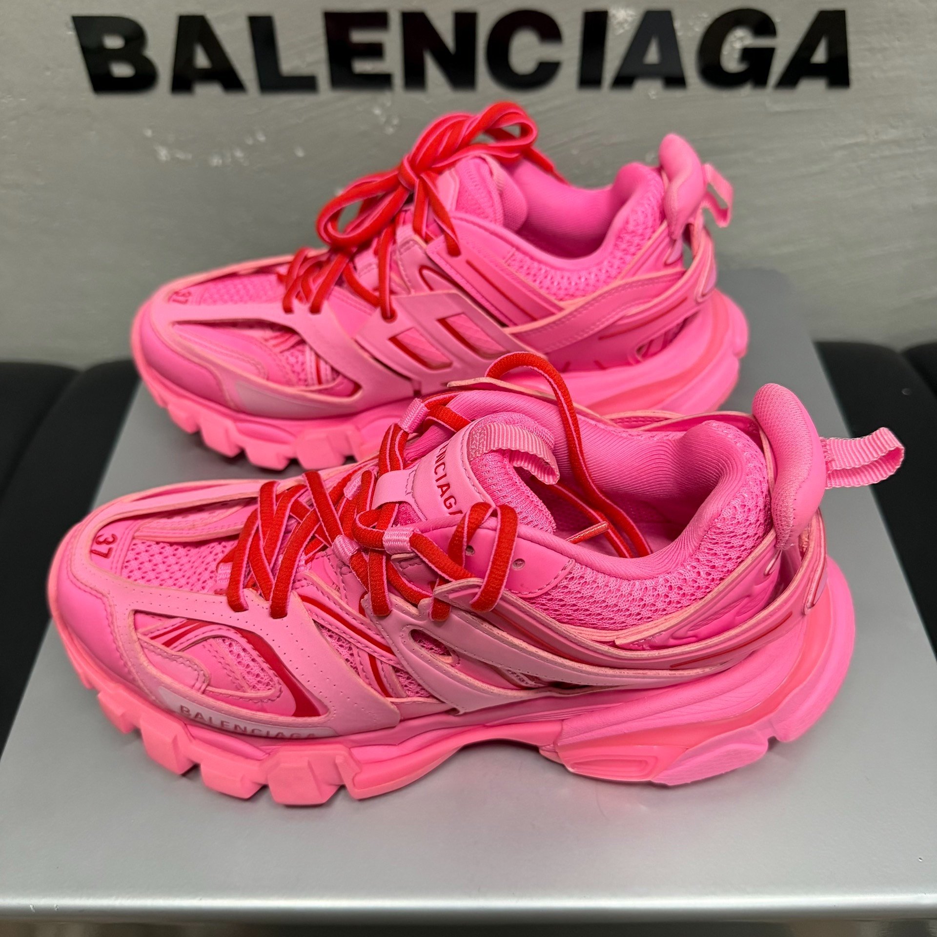 Balenciaga Track Pink Dad Shoes 37 — detail