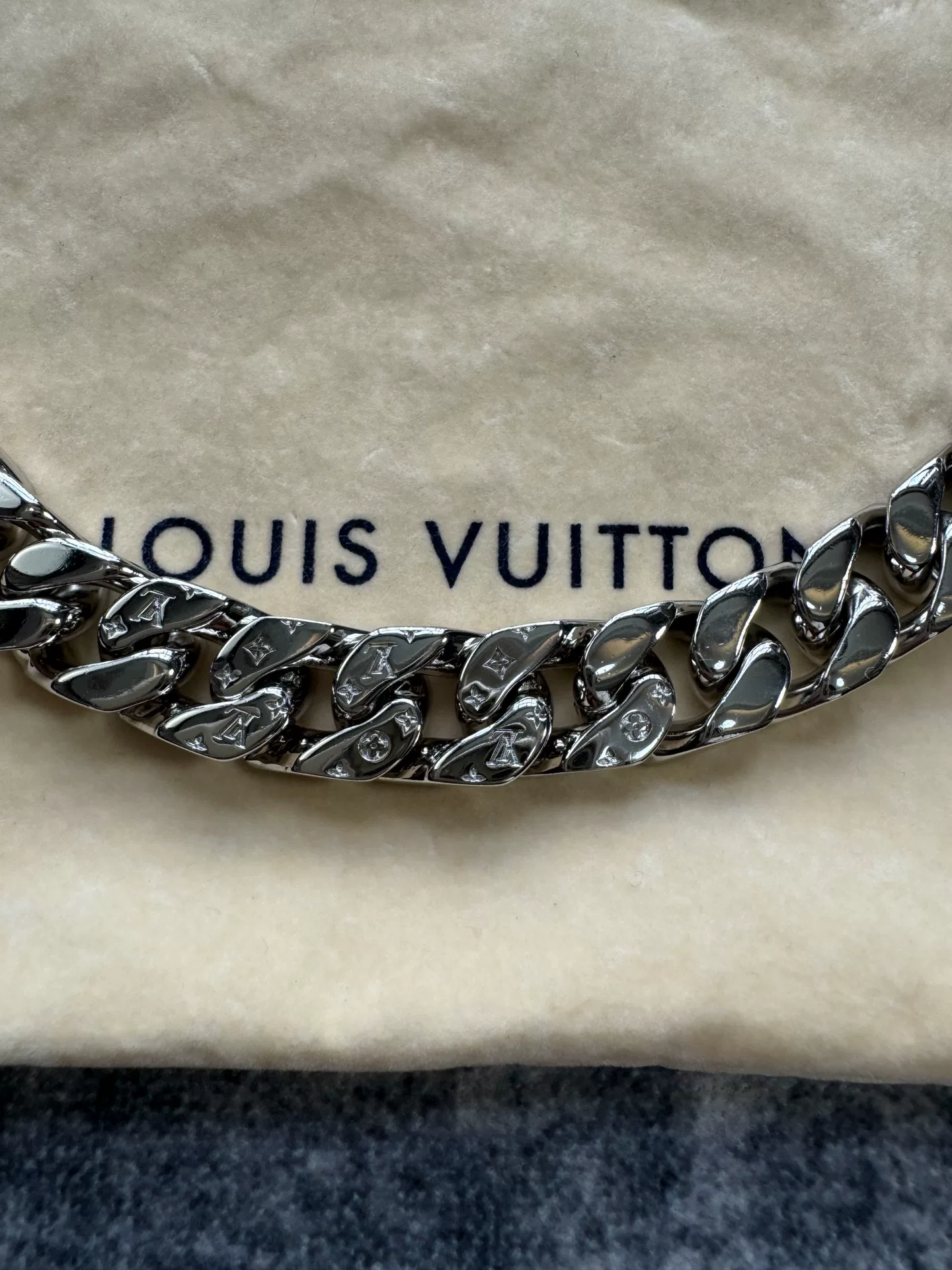 Louis Vuitton Cuban Necklace — back