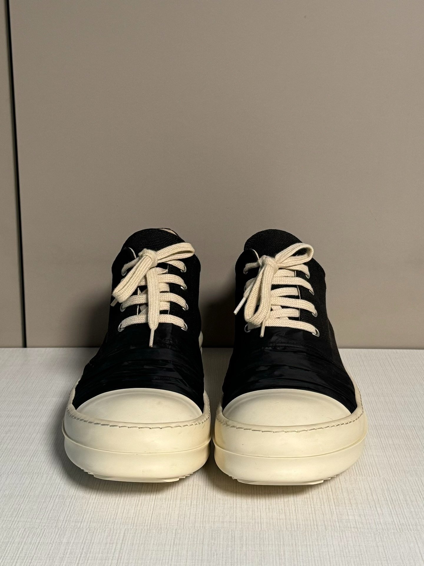 Rick Owens Low-Top Black Sneakers — front