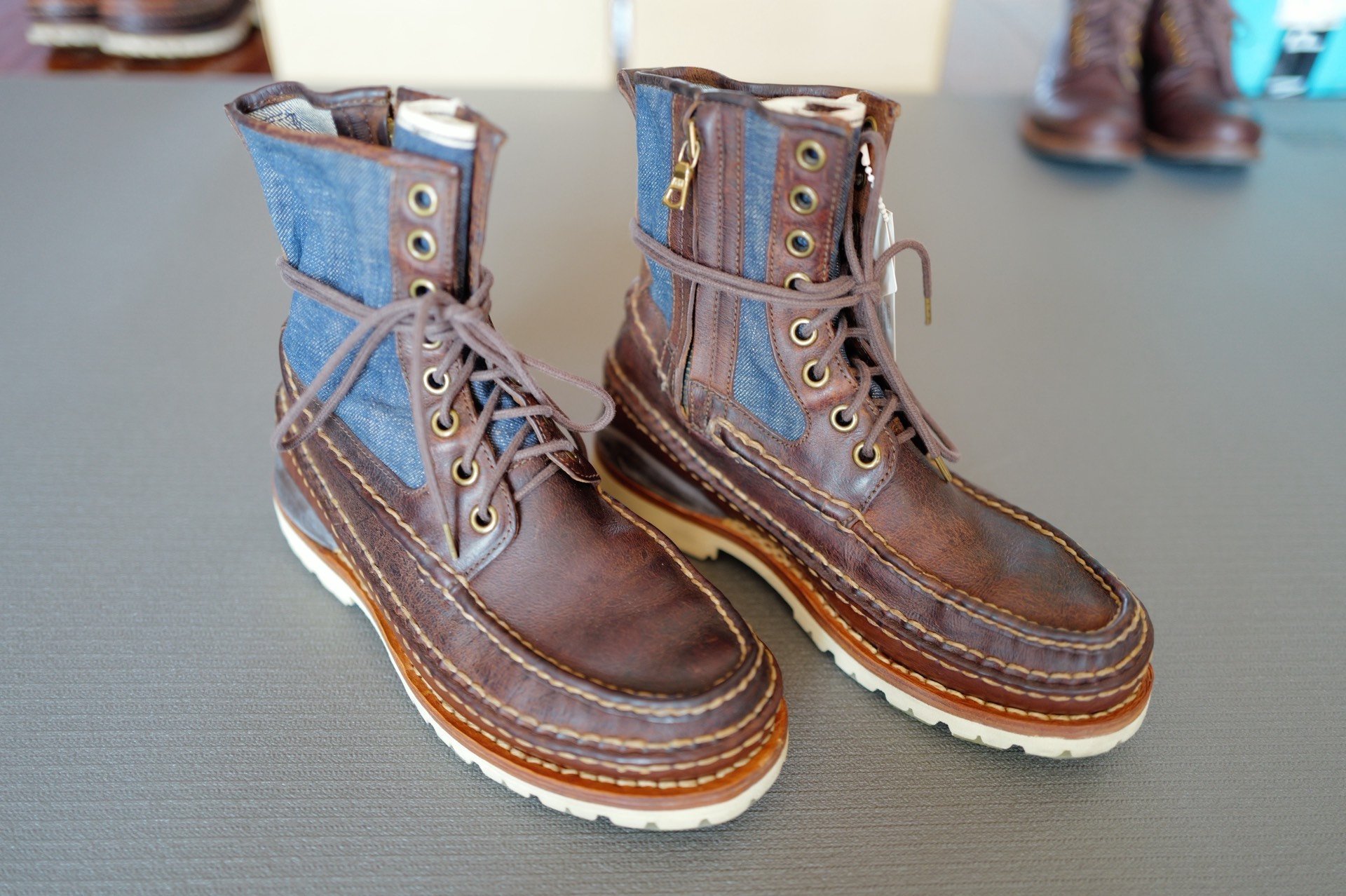 visvim 12SS Grizzly Folk Isetan Boots — label