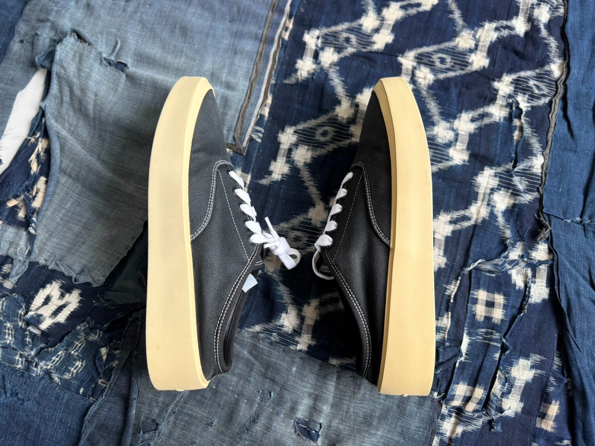 FOG Black Rubber Sole Toe Cap Slippers — detail