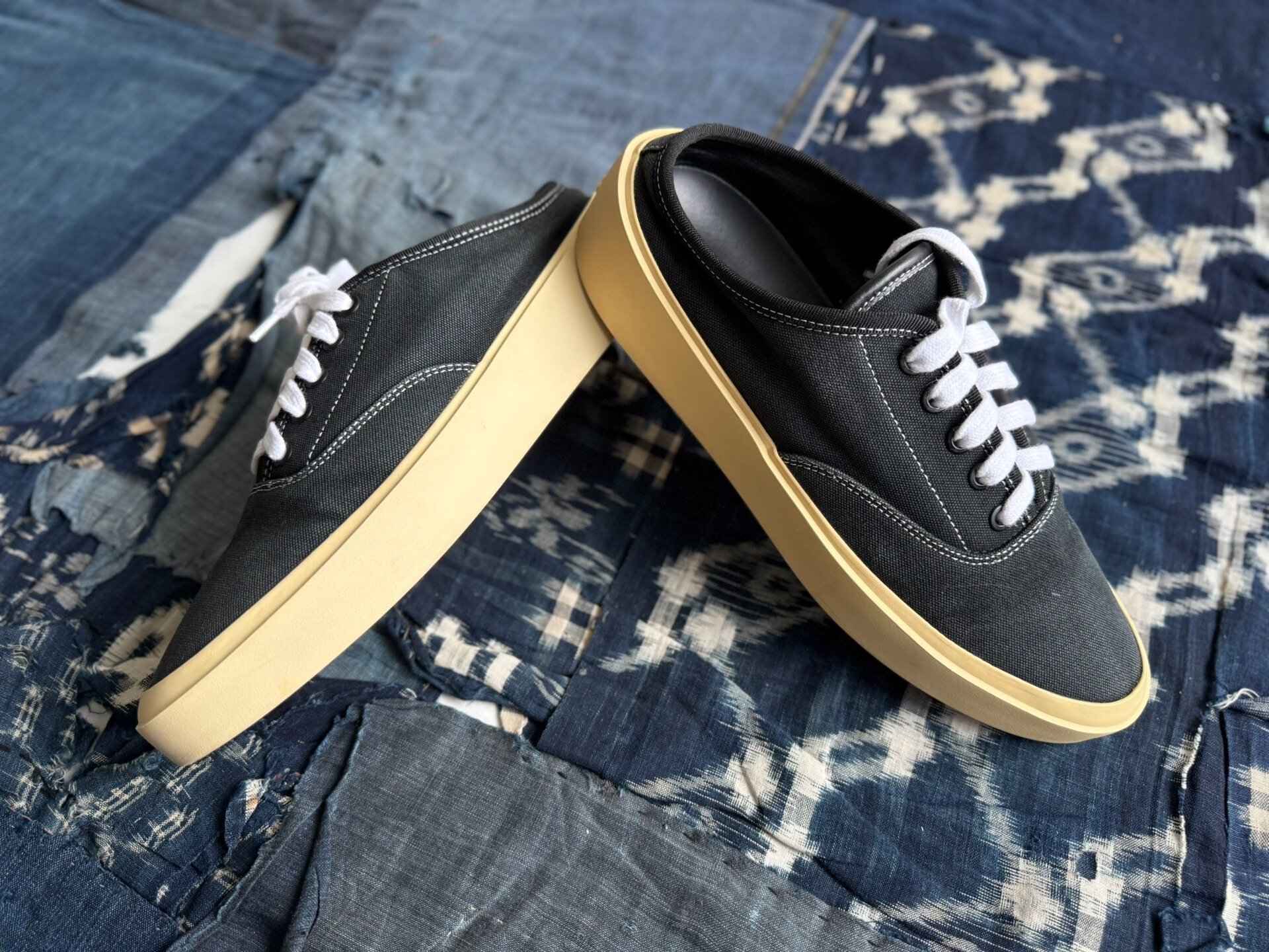 FOG Black Rubber Sole Toe Cap Slippers