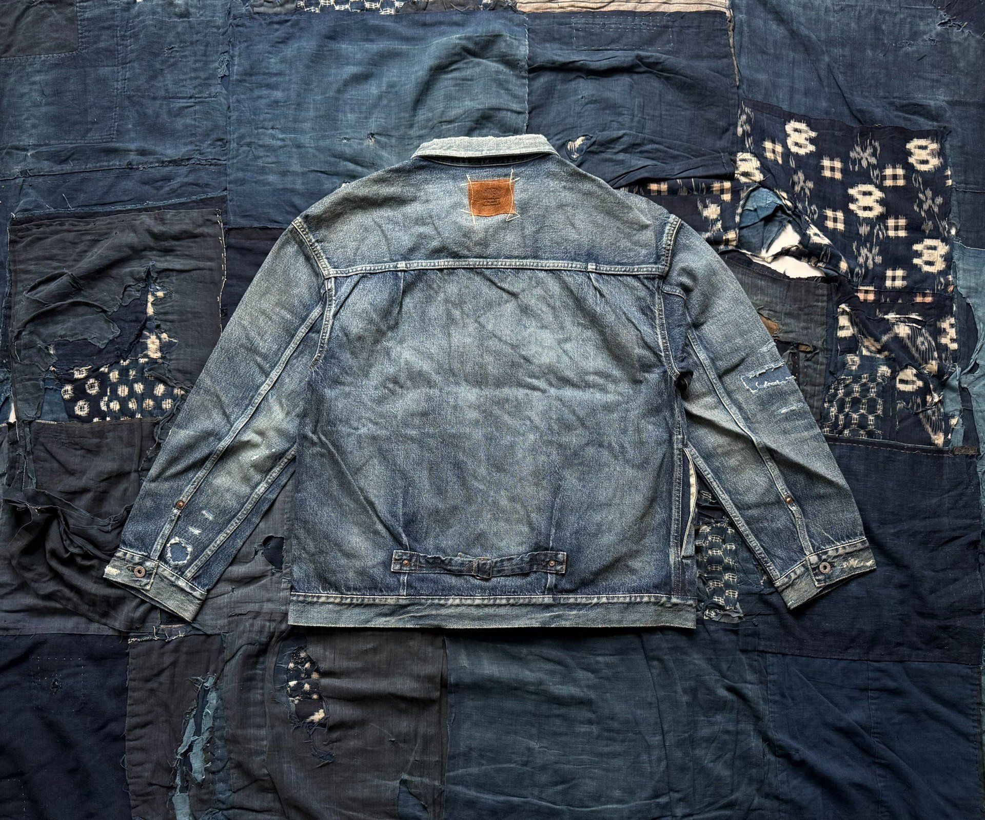 MADNESS 24AW Aging Type-I Denim Jacket — detail