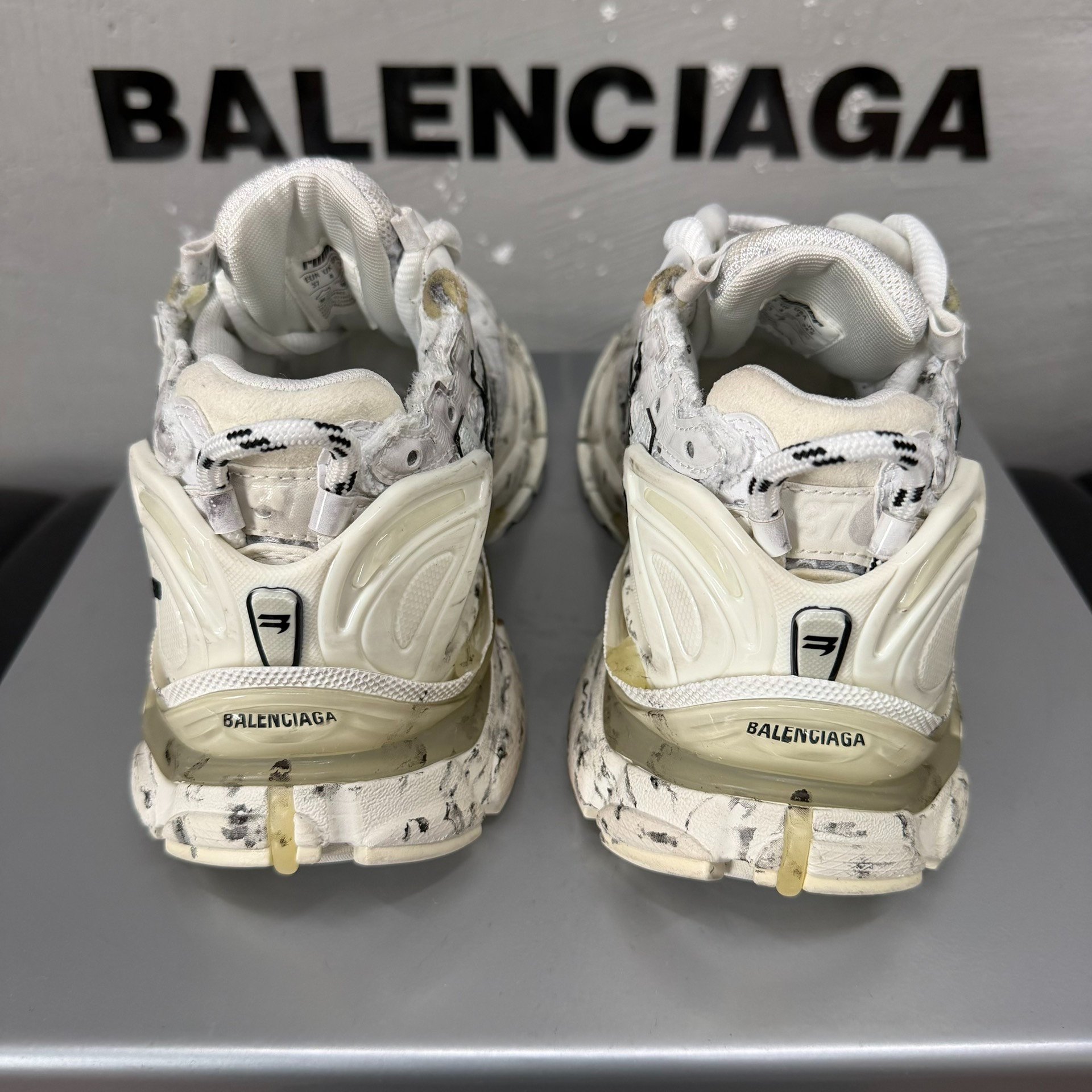 Balenciaga Runner Black White Dad Shoes — label