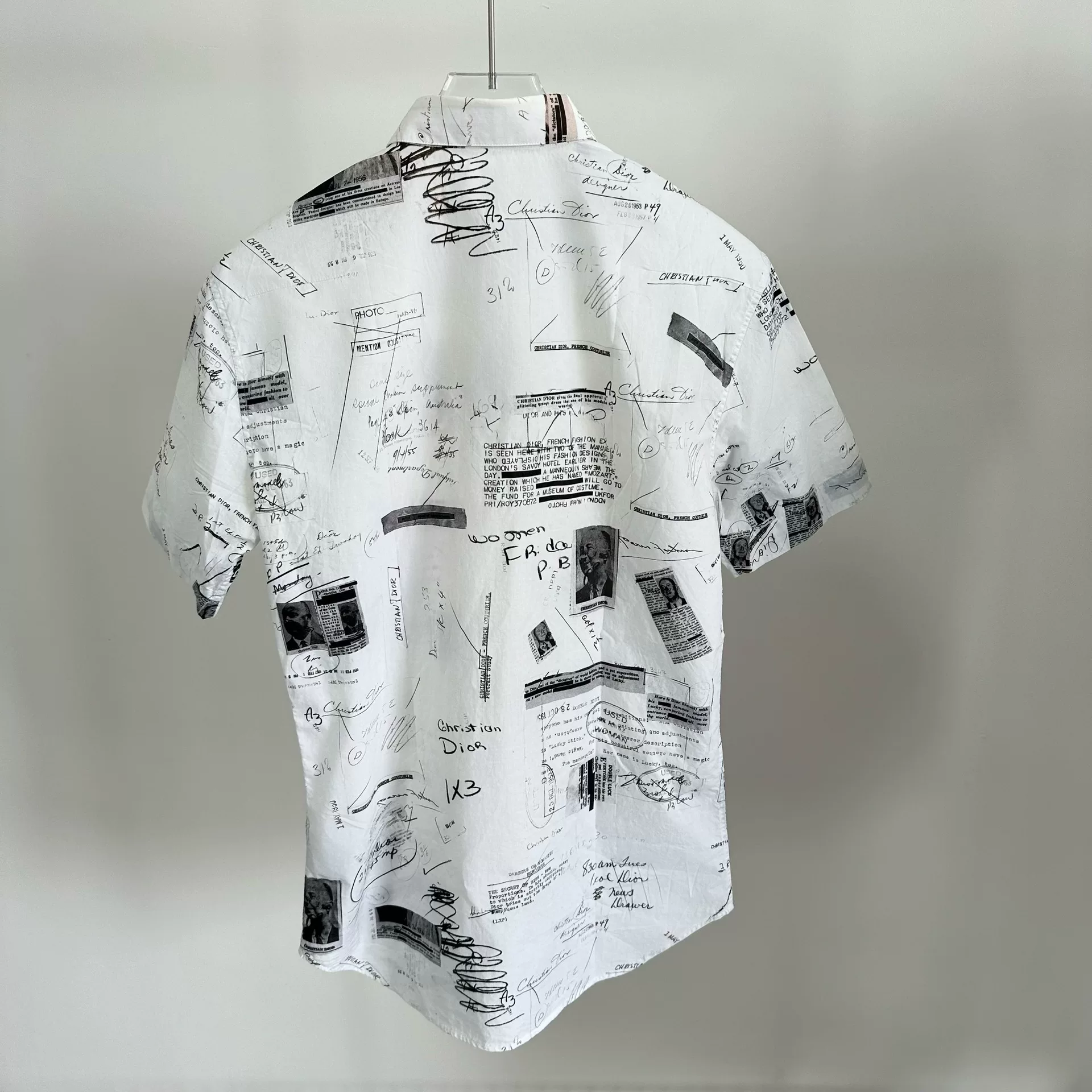 Dior Graffiti Print Embroidered Bee Shirt — detail