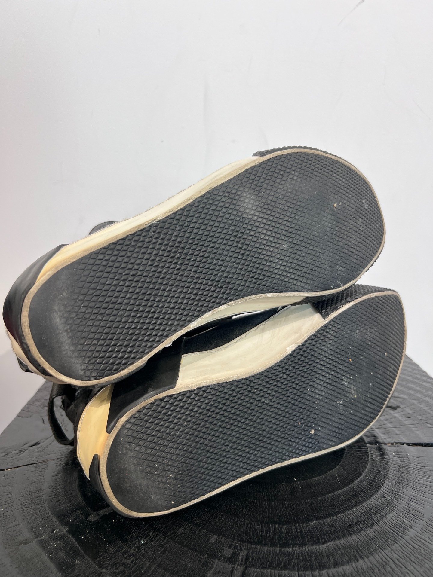 Boris Bidjan Saberi Mid-Top Leather Sneakers — label