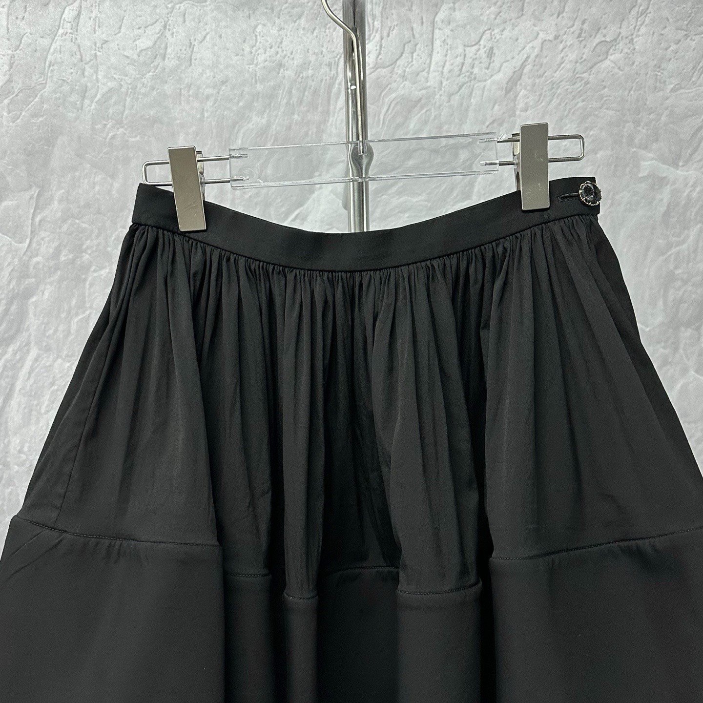 Louis Vuitton FW25 Wide Hem Short Skirt — detail