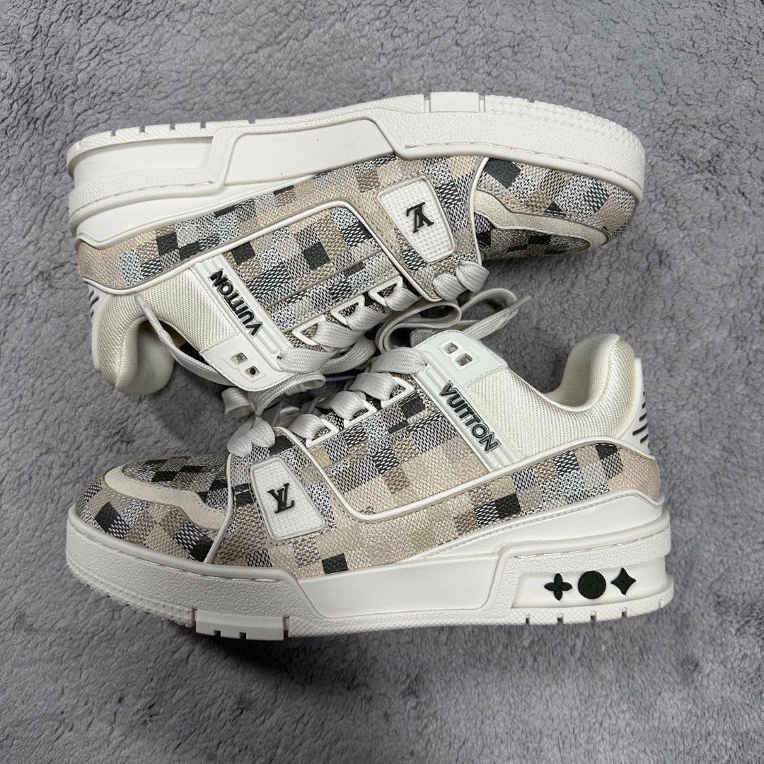 Louis Vuitton LV Trainer Checkerboard Low-Top — label