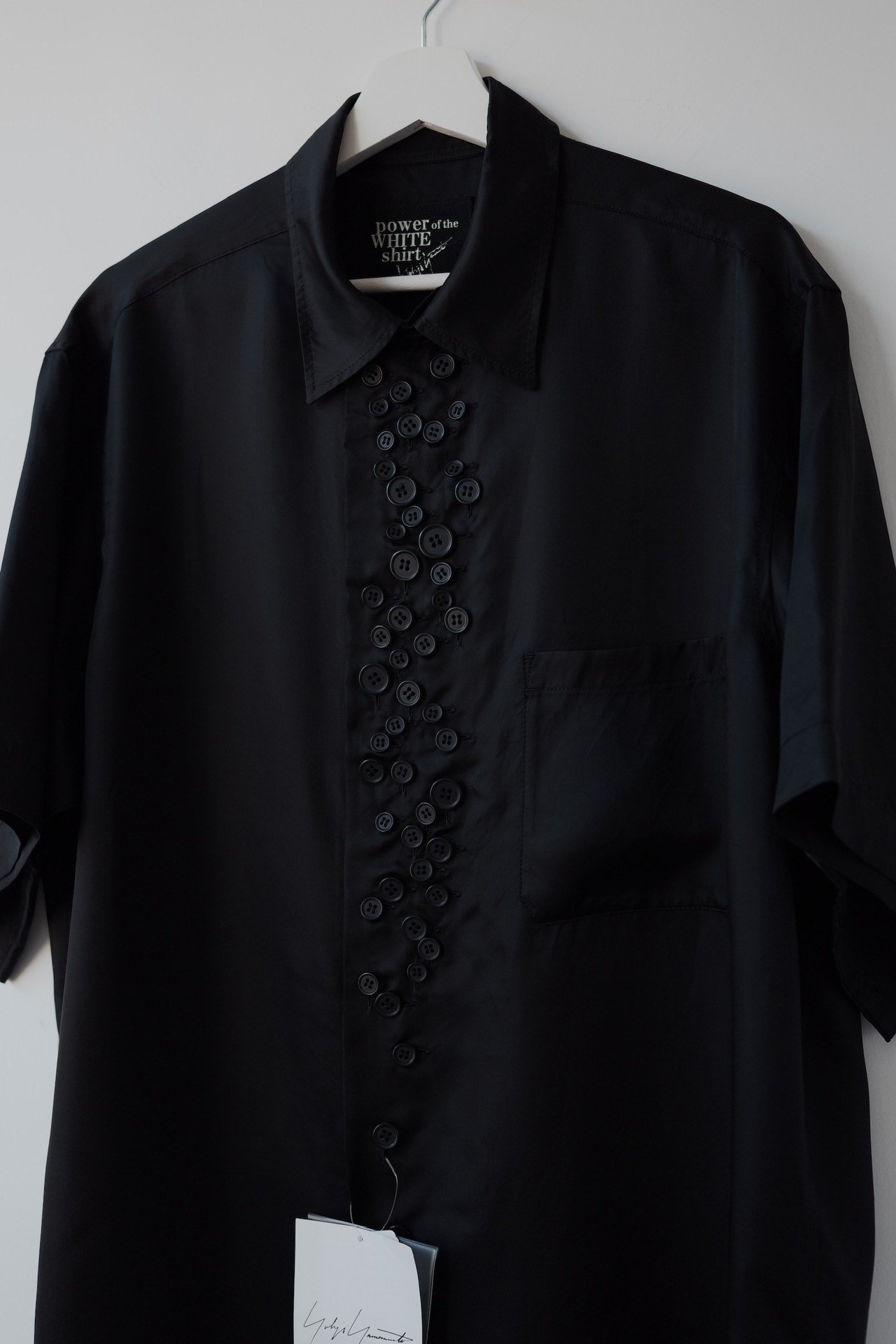 Yohji Yamamoto Black Short-Sleeve Shirt — label