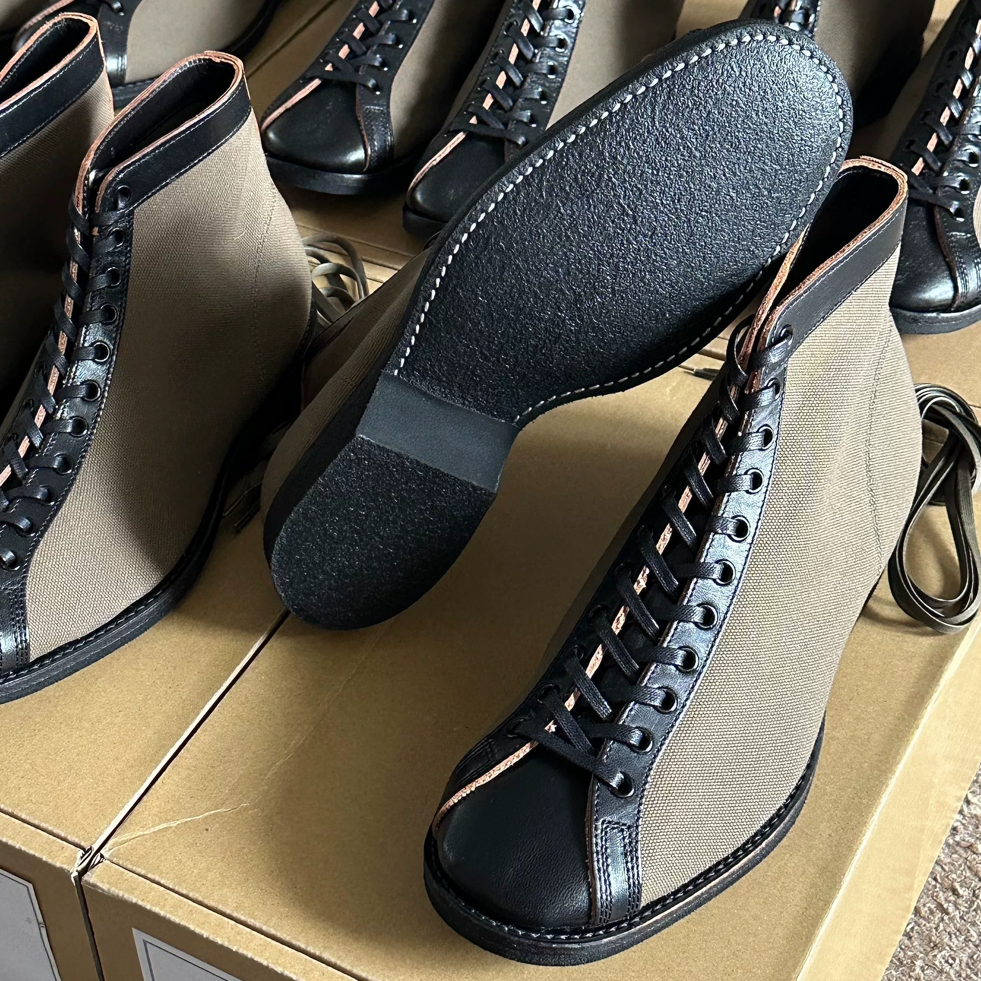 Clinch x BSW Horsehide Boxing Boots — label