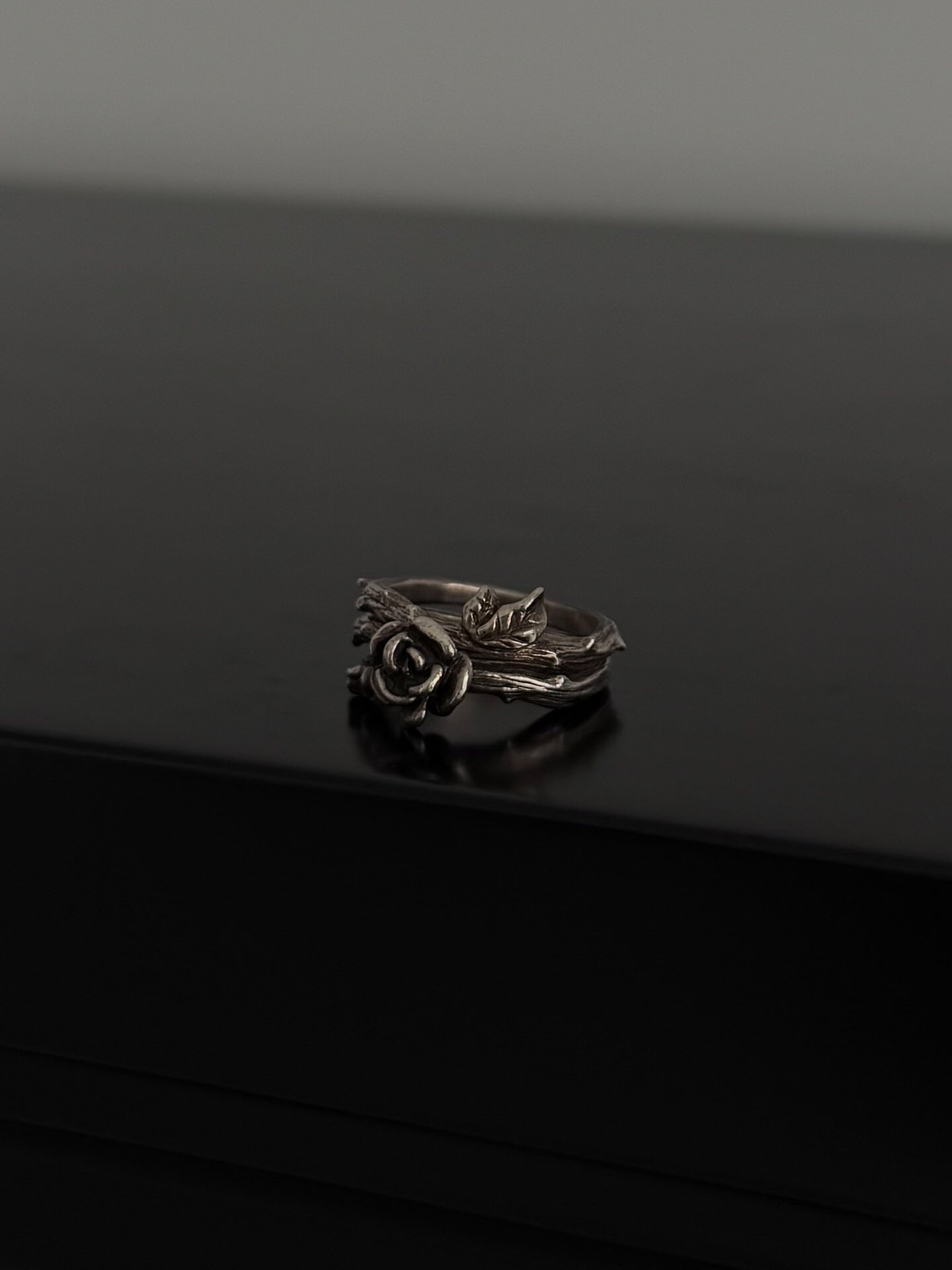 Jean Paul Gaultier Thorned Rose Ring Set — back