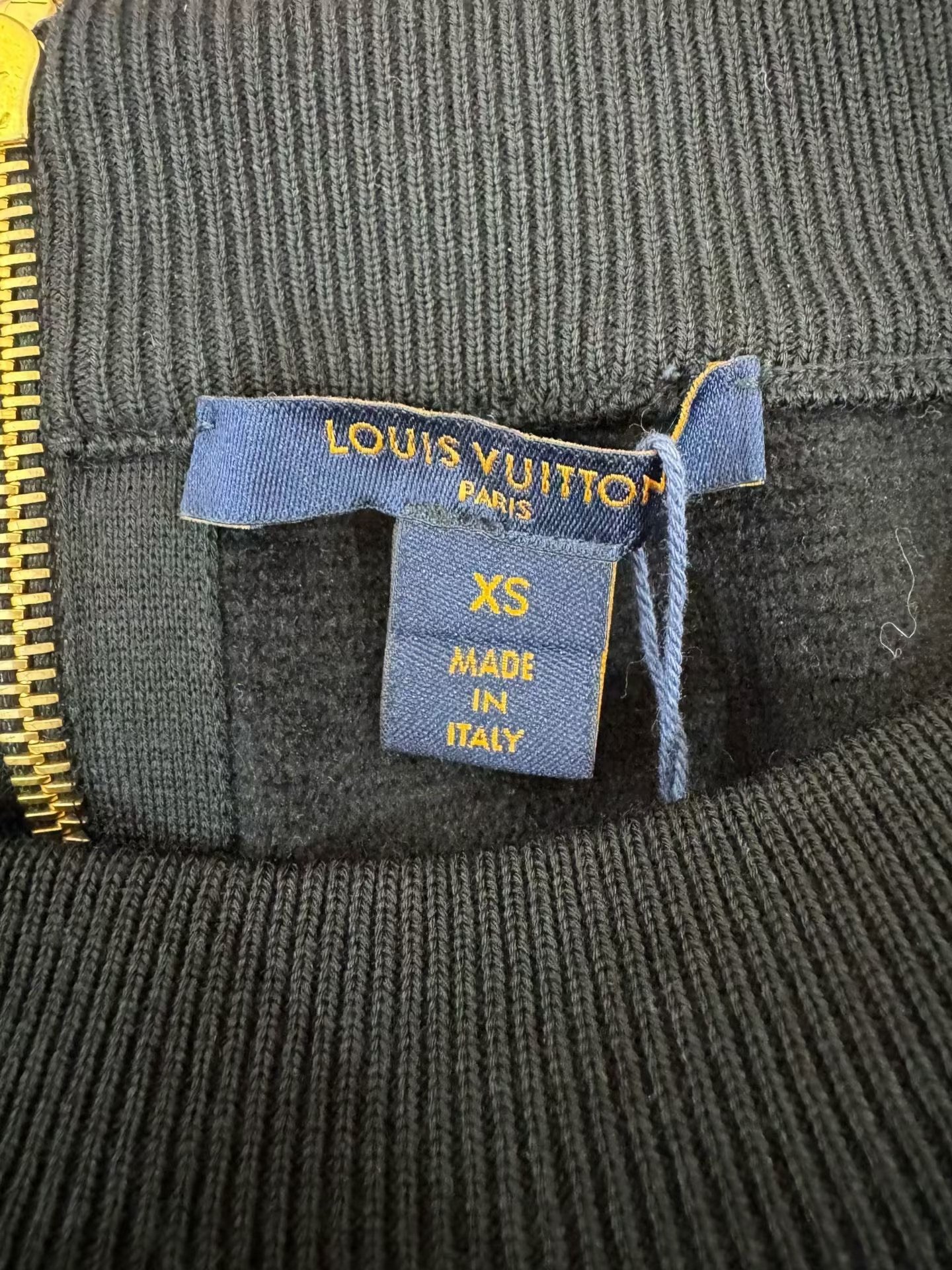Louis Vuitton Black Red Print Knit Skirt — detail