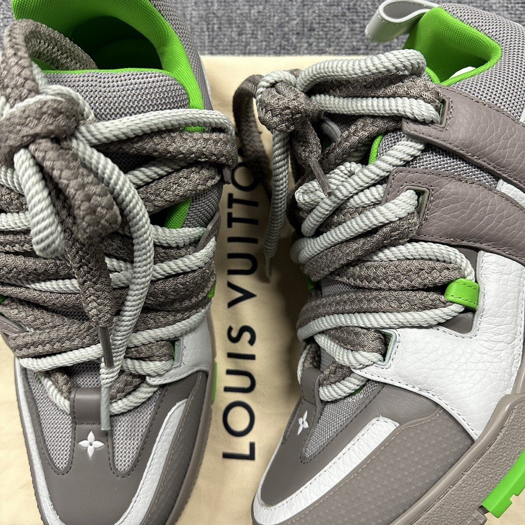 Louis Vuitton Skate Low-Top Leather Sneakers — front