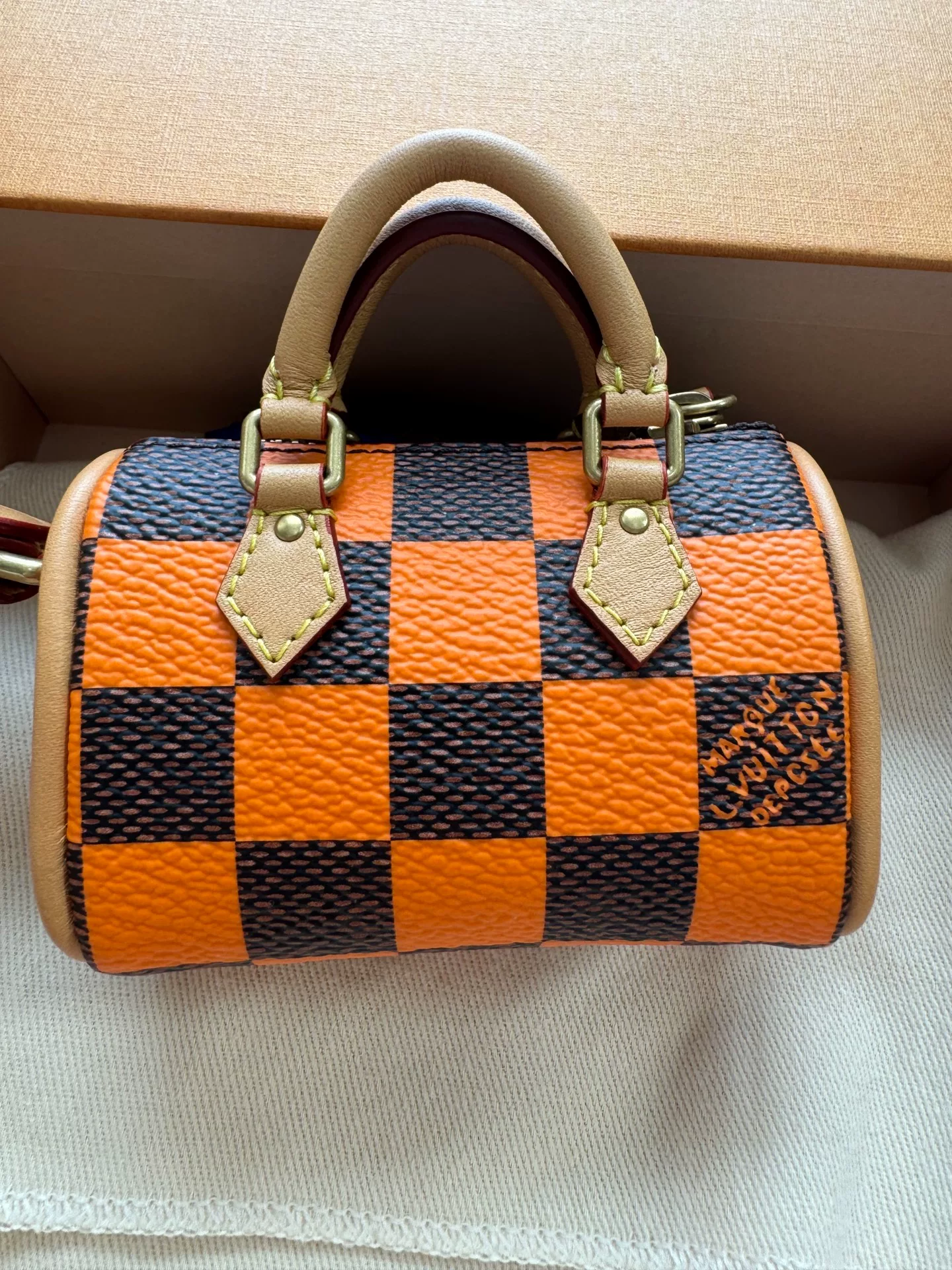 Louis Vuitton Speedy Small Black Orange Check — detail