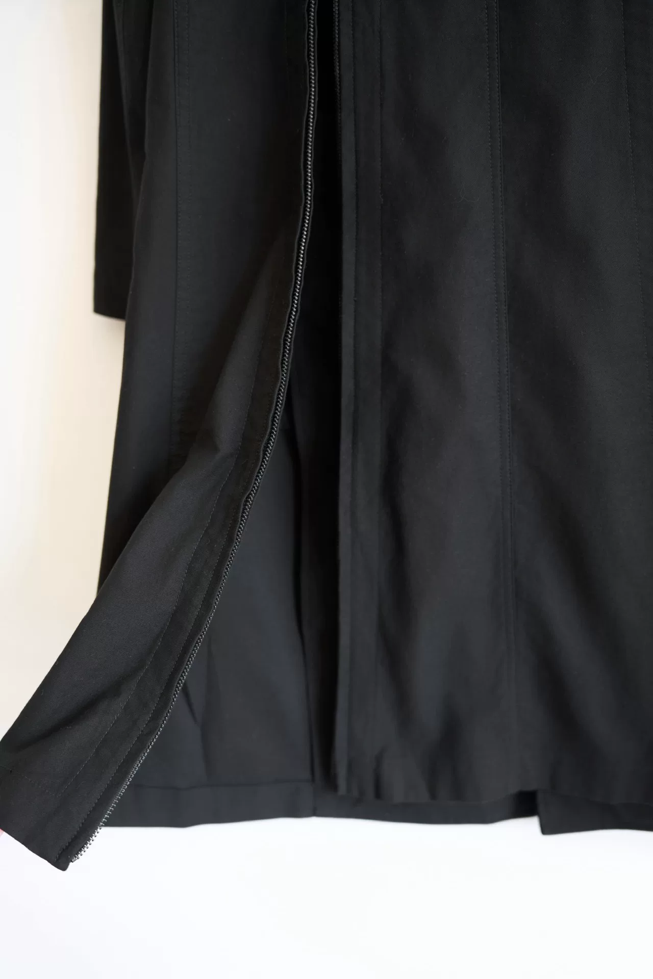 Yohji Yamamoto 23AW Multi-Zip Four-Pocket Coat — label