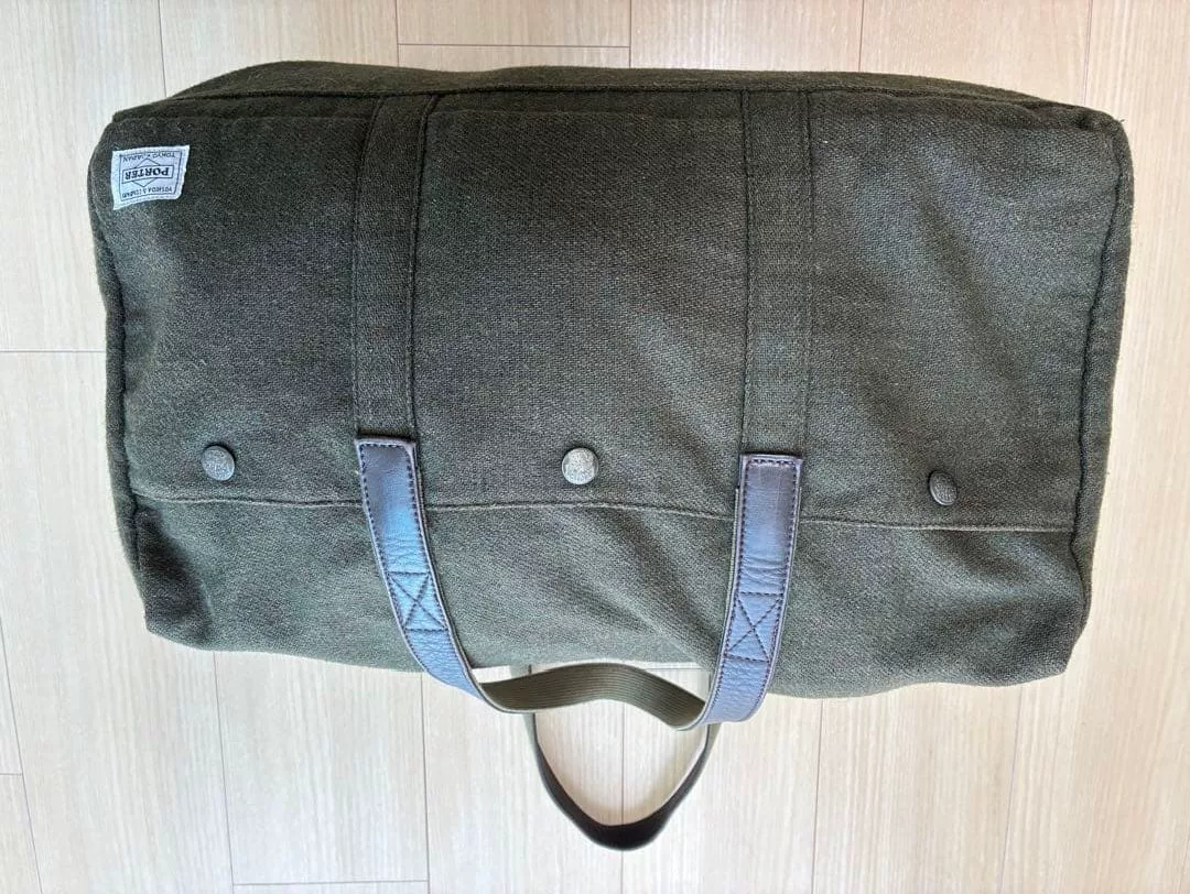 Porter Olive Green Felt Tote Bag — label