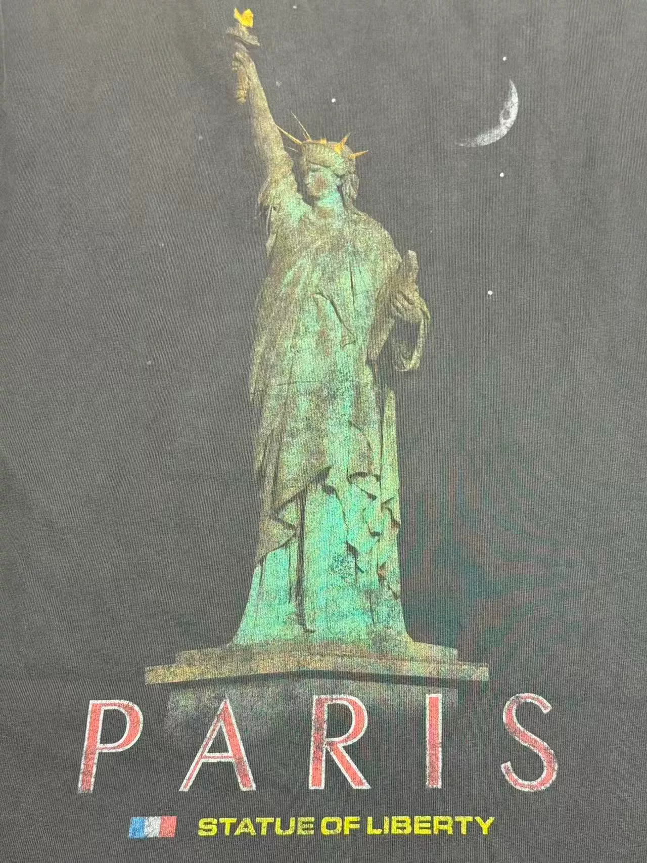 Balenciaga Statue of Liberty Paris T-Shirt — detail