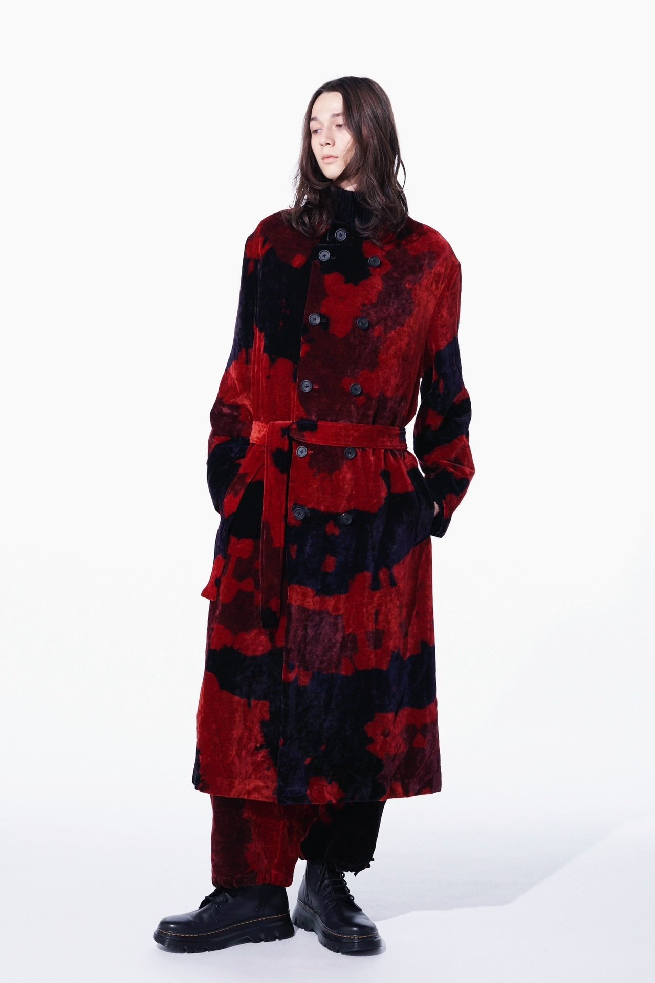 Yohji Yamamoto 24AW Oversize Red-Black Velvet Coat — label
